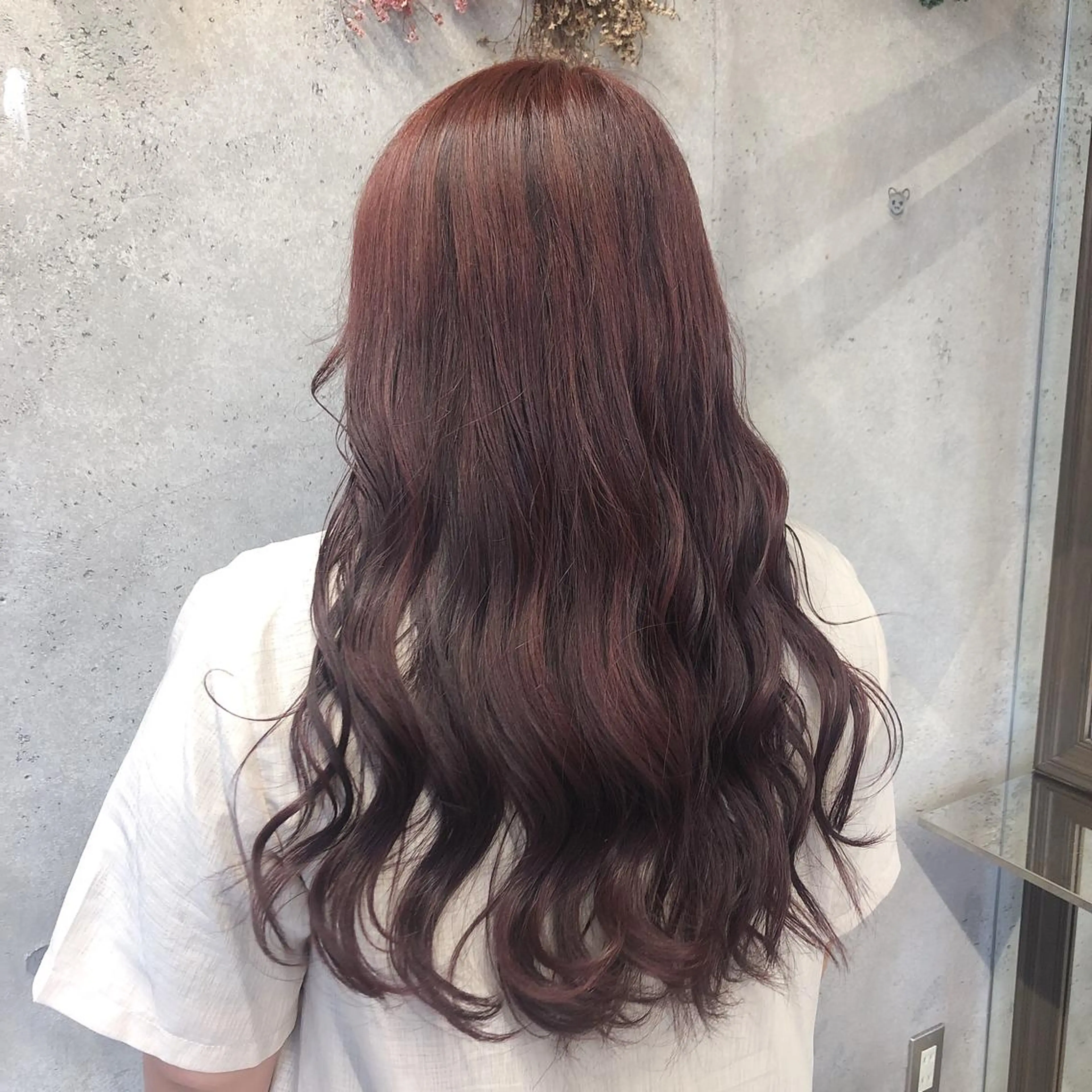 ロング カラー ボルドーカラー wakana 【ブリーチカラー】のヘアスタイル