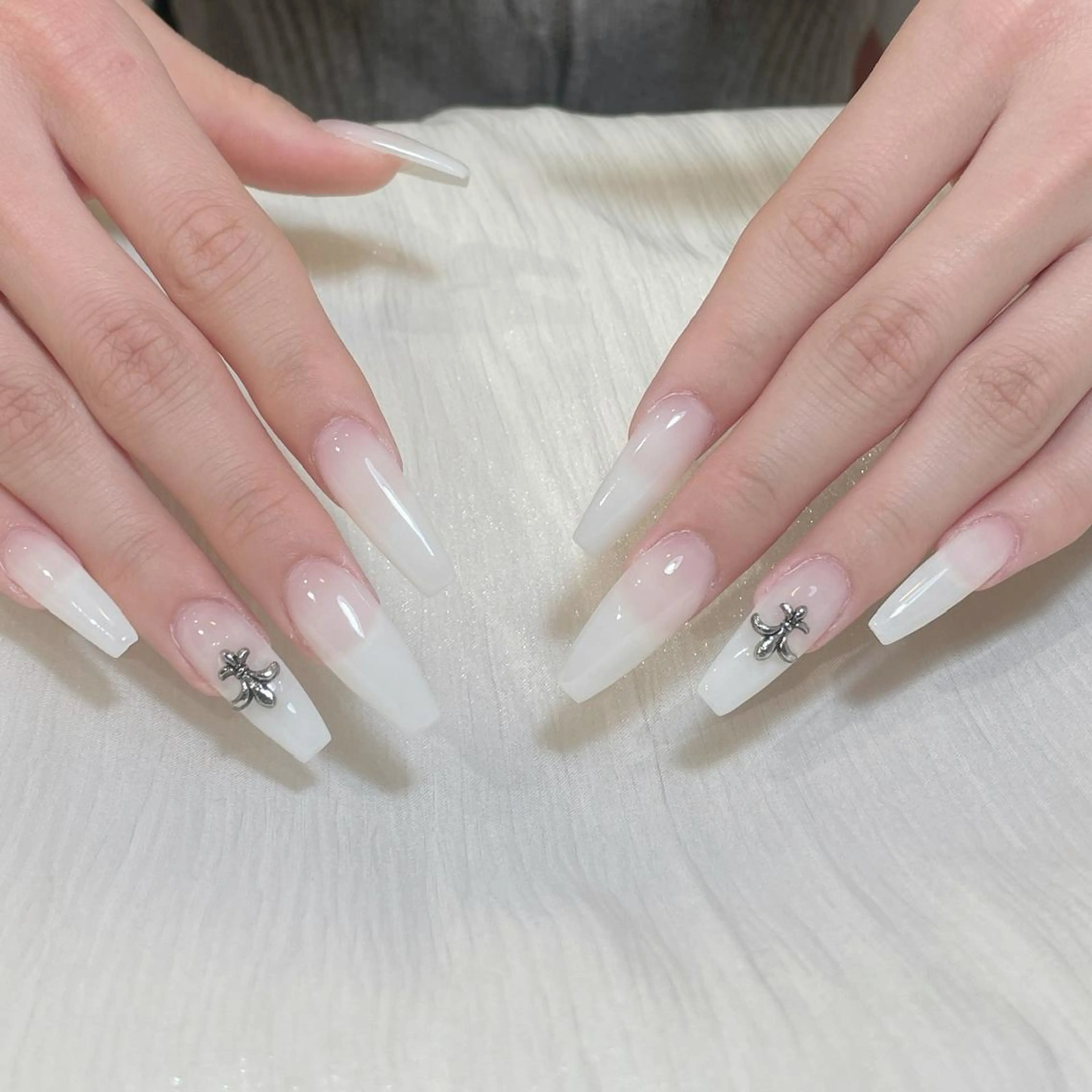 ネイル ハンドネイル ハンドケア Lumina _ Harukaのネイルデザイン