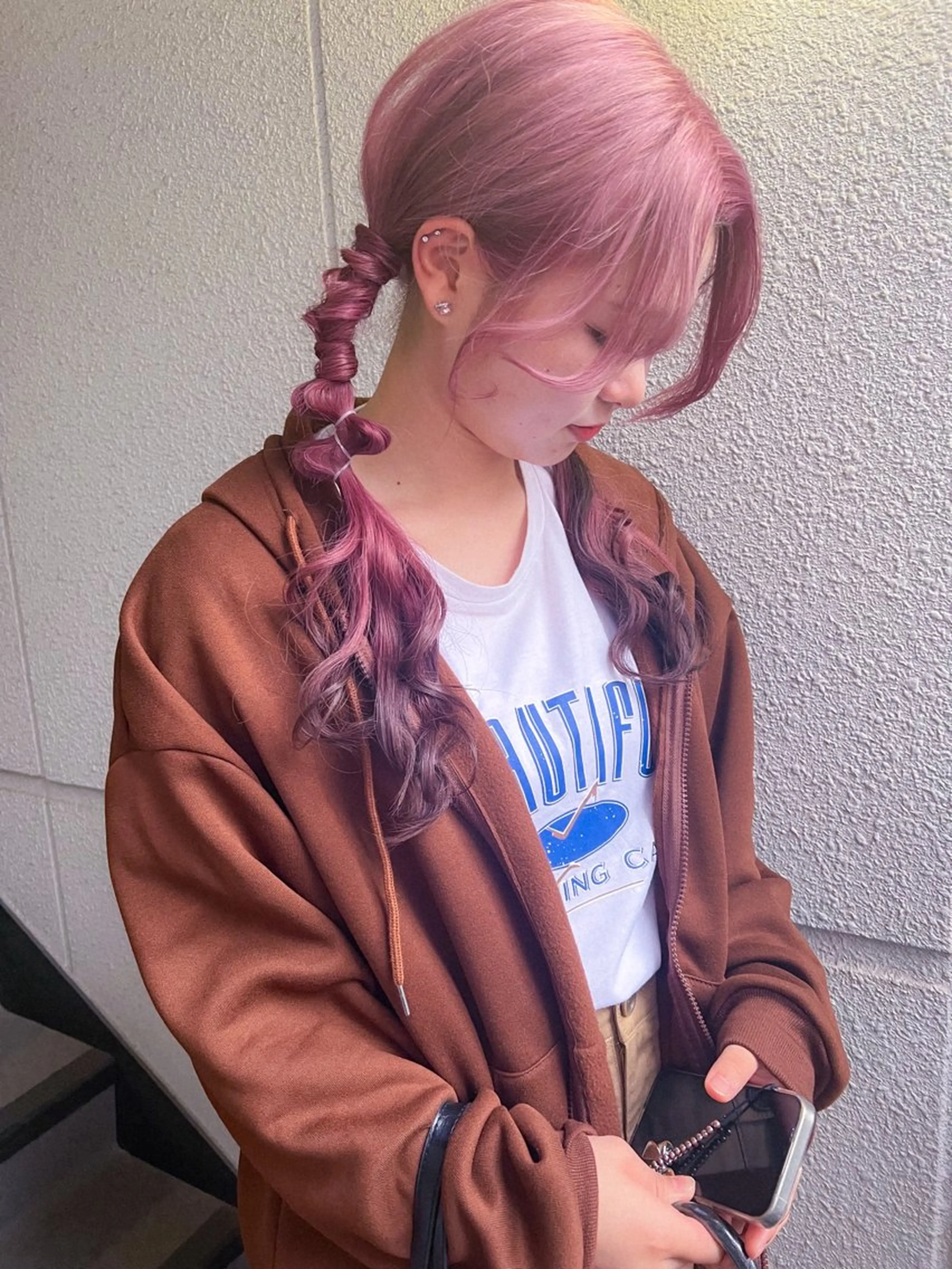 ロング カラー ヘアアレンジ ピンクカラー ヘアカラー カラーパティシエ facce🌼ikoのヘアスタイル