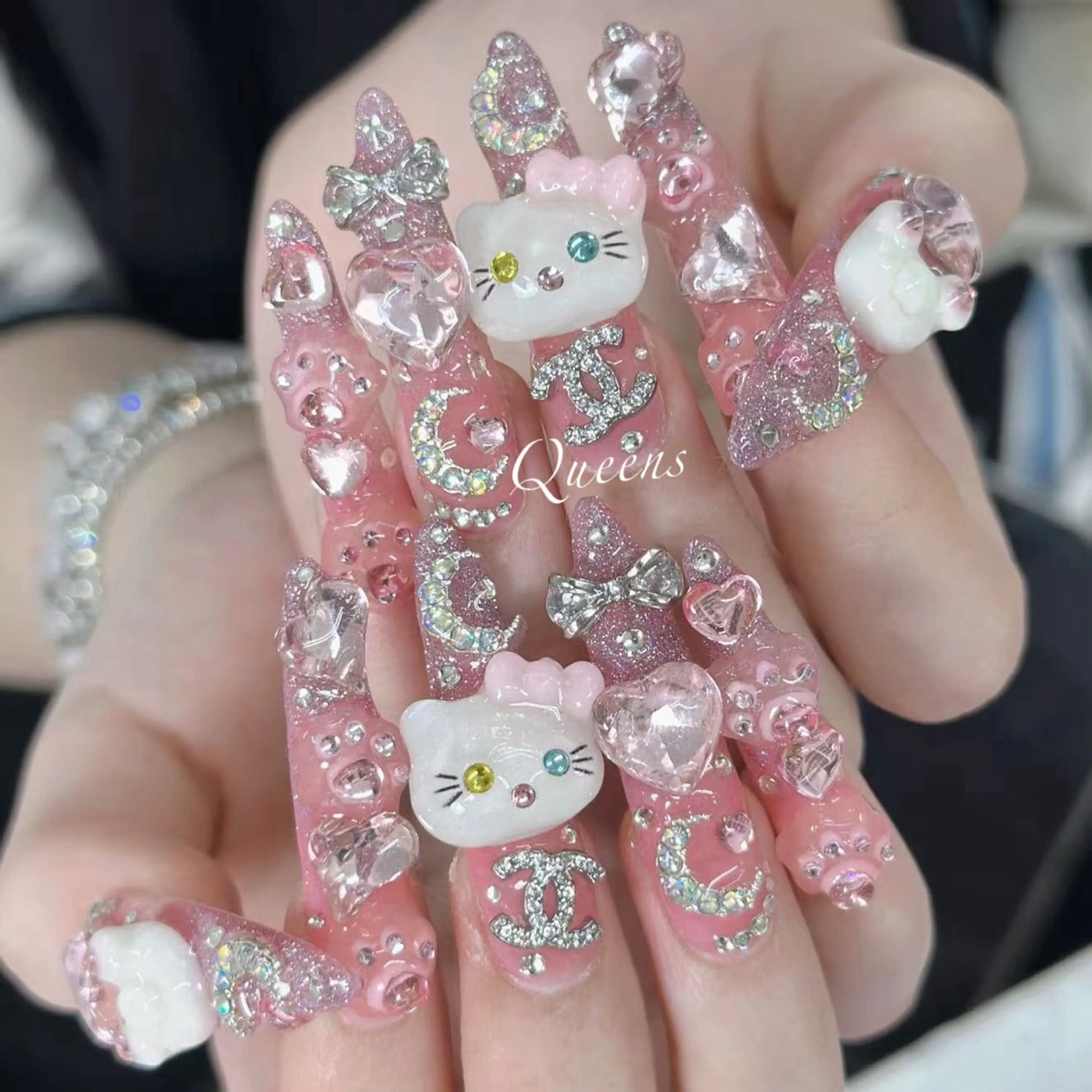 ネイル ハンドネイル Queens ひなのネイルデザイン