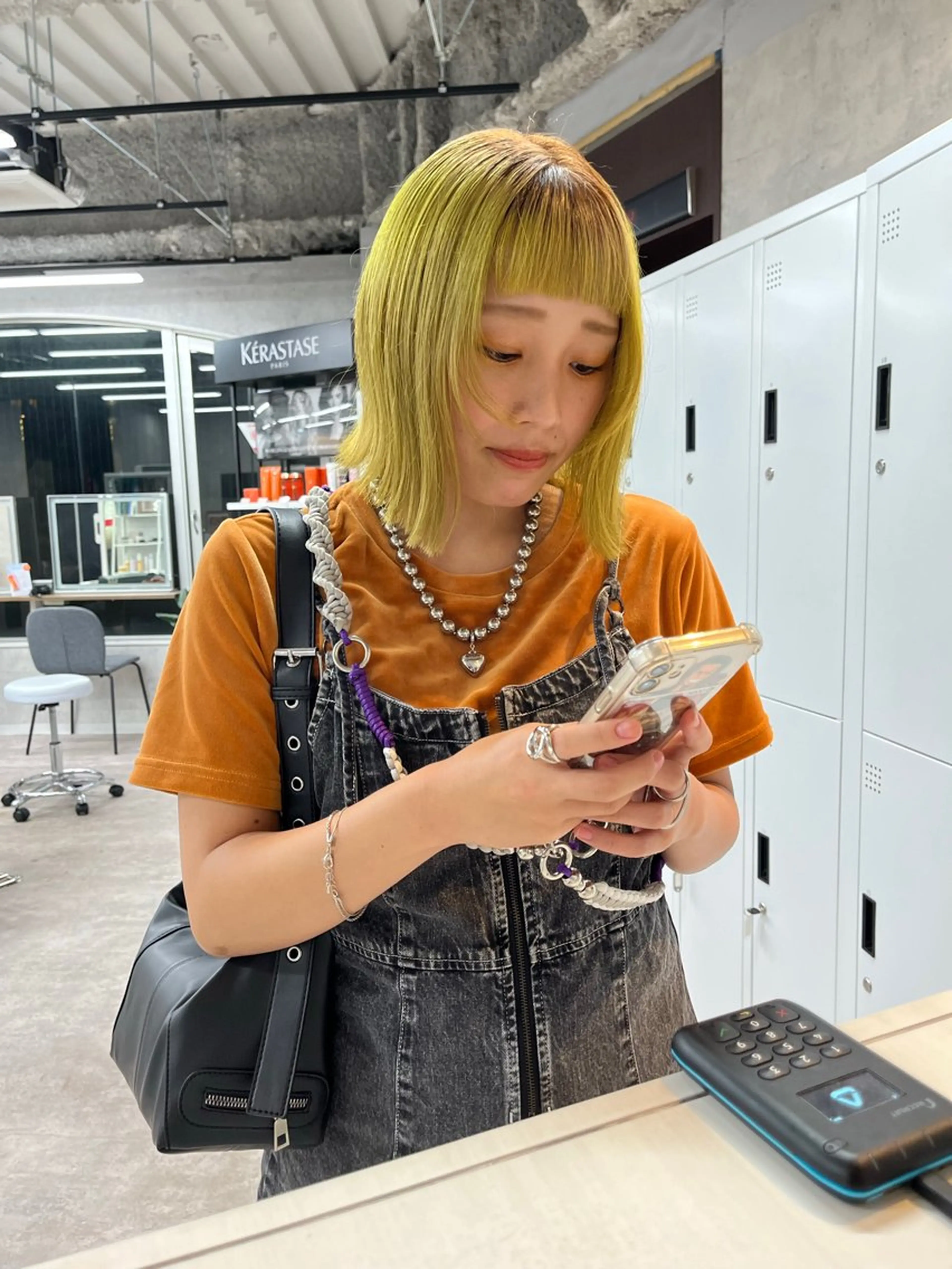 ミディアム カラー ハイトーン/レイヤー 💜Akaneのヘアスタイル