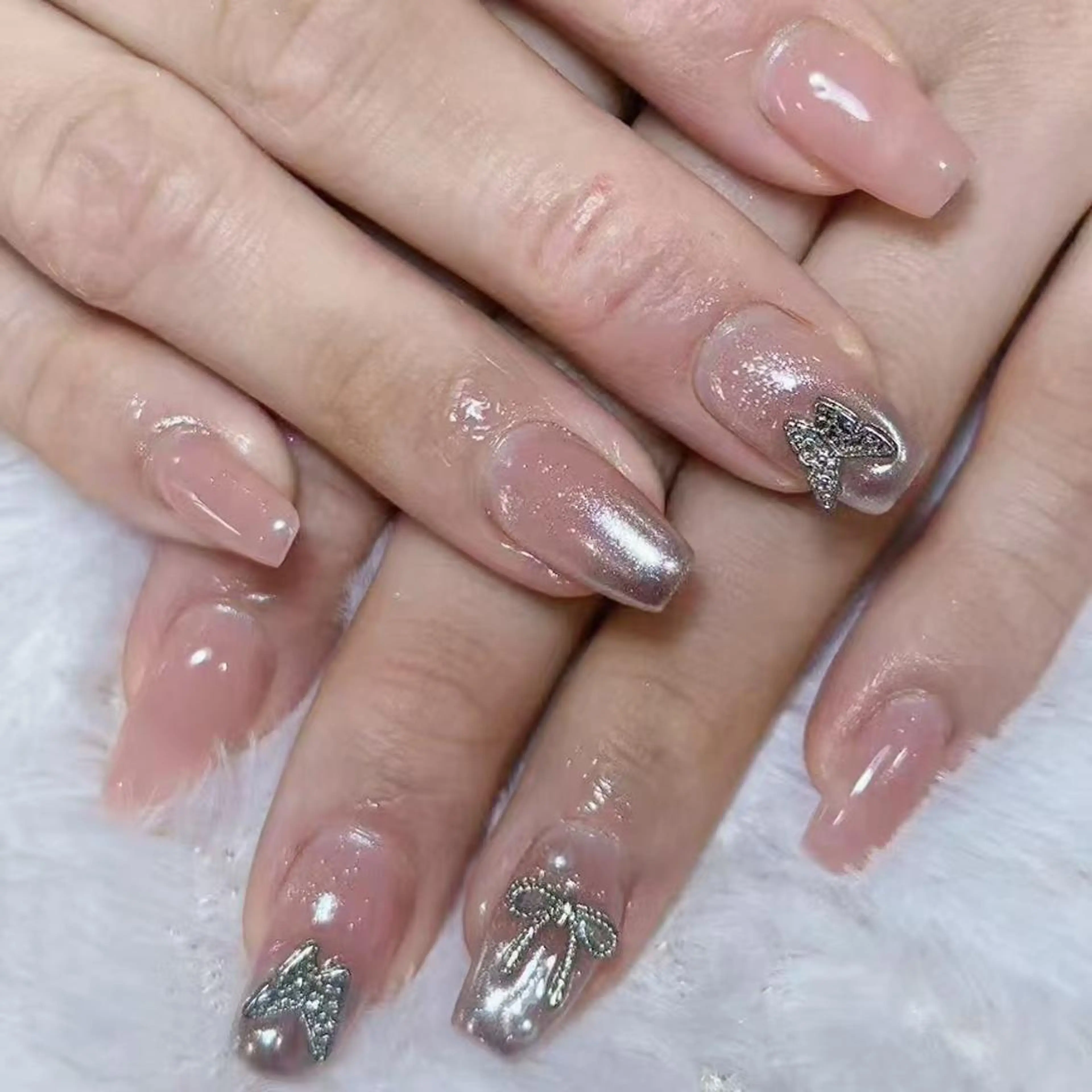 ネイル アートネイル オーロラネイル フラッシュネイル ガーリー キラキラネイル ハンドネイル Diamond NAIL💝のネイルデザイン