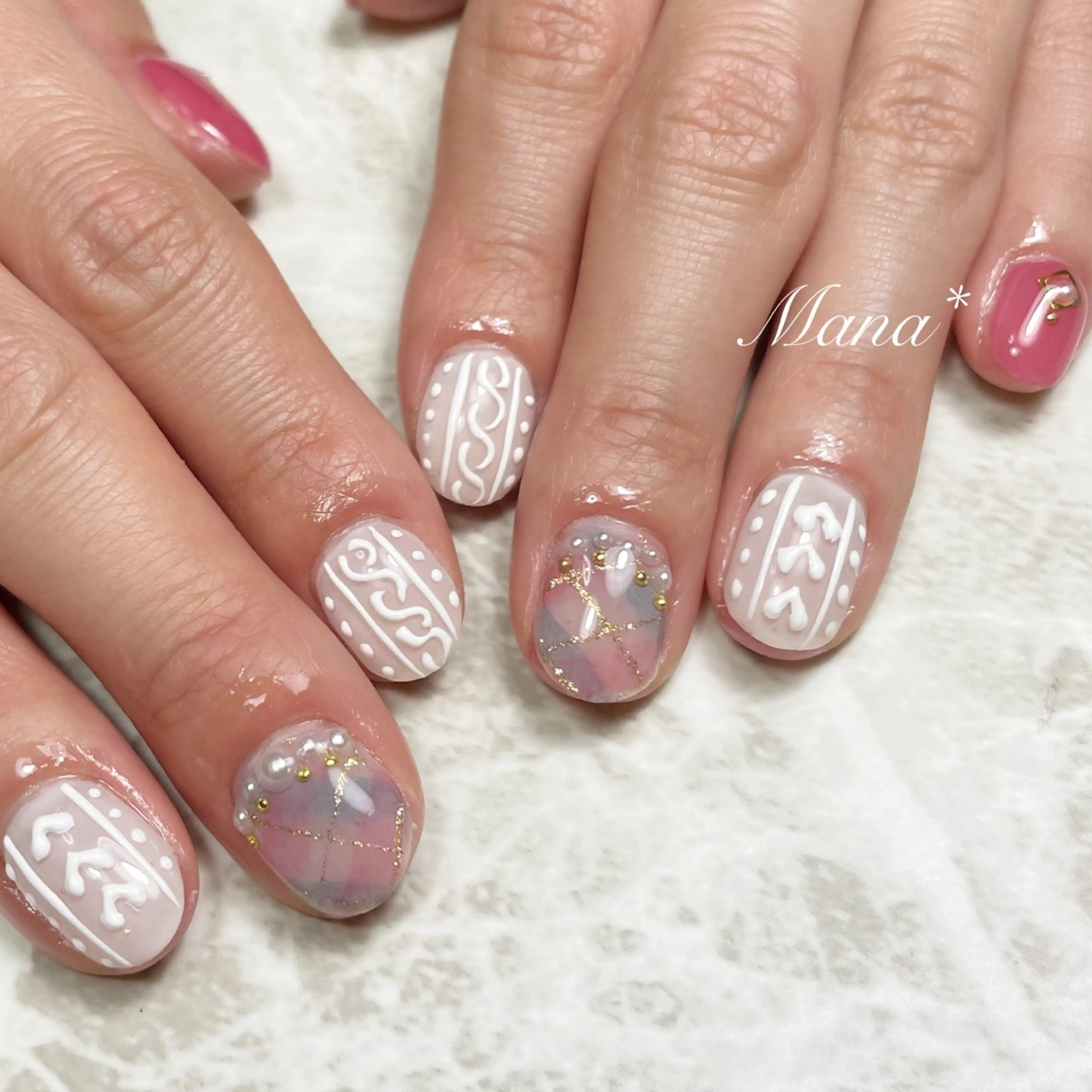 ショート 塚田 由香里のネイルデザイン