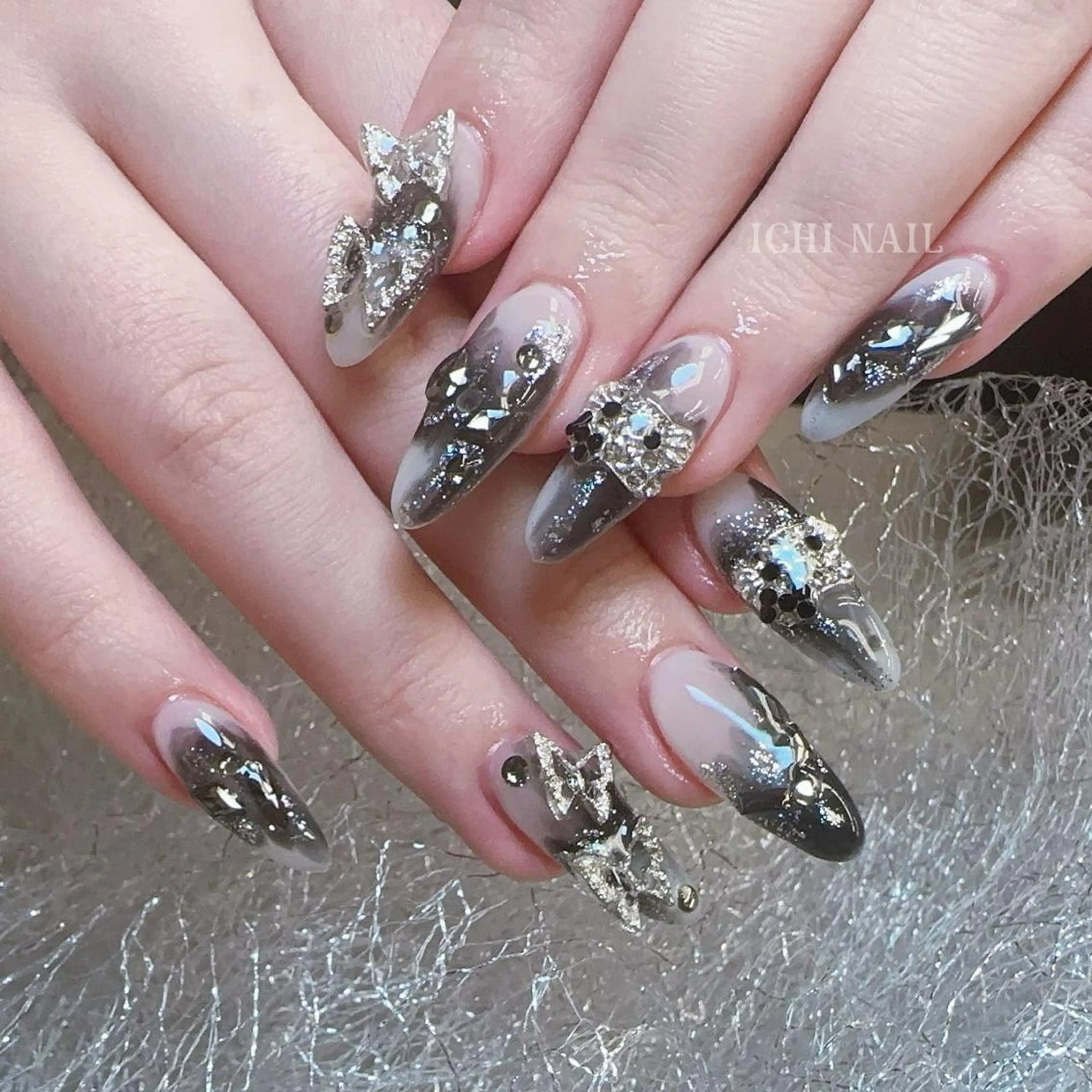 ネイル ハンドネイル 🍪 YOSHI🧋のネイルデザイン