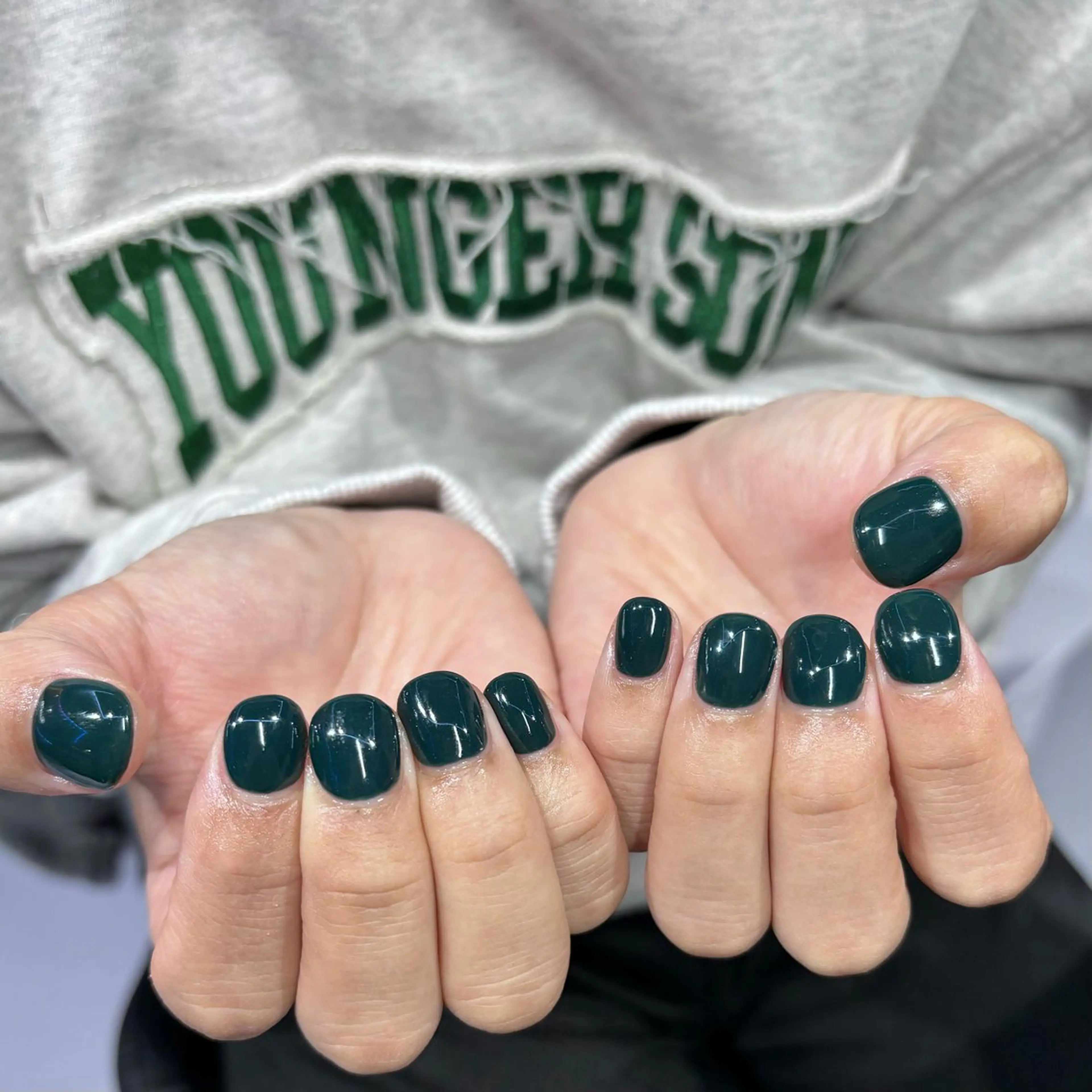 ネイル グリーン CLALA Makoのネイルデザイン