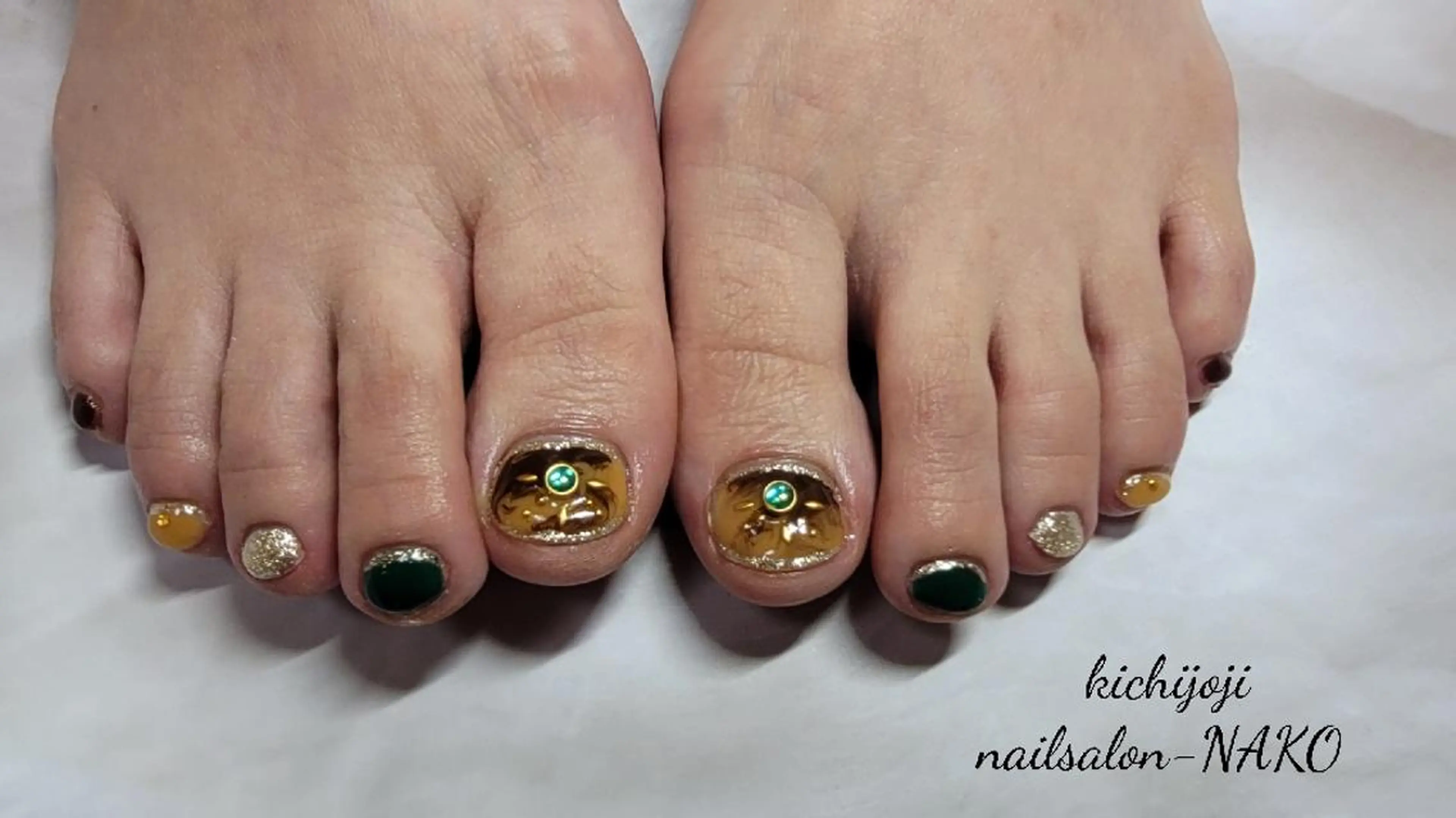 ネイル Salon-NAKO 🐷shirai🐷のネイルデザイン