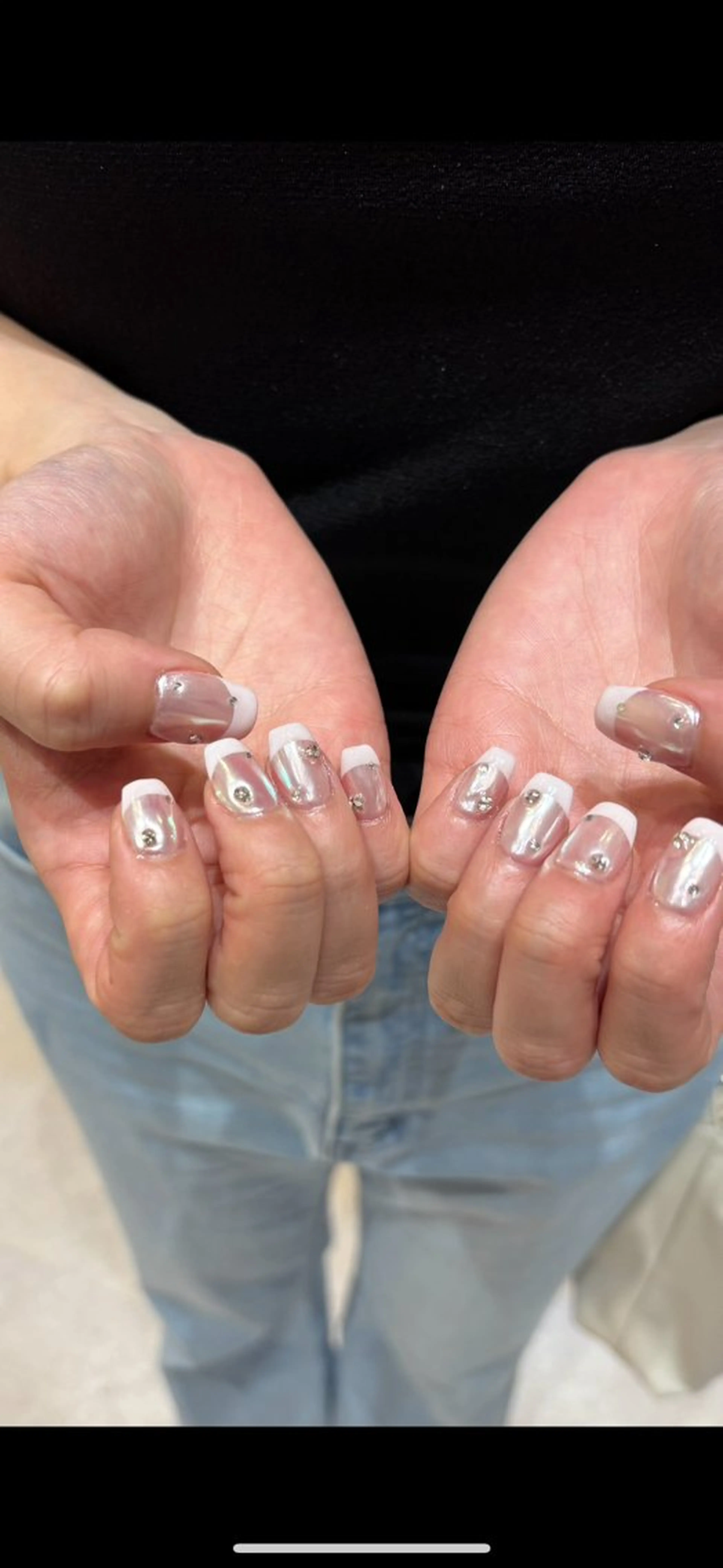 ネイル フレンチネイル ミラーネイル ハンドネイル GO TODAY SHAiRE SALON 表参道colore店所属・emmi nailのネイルデザイン