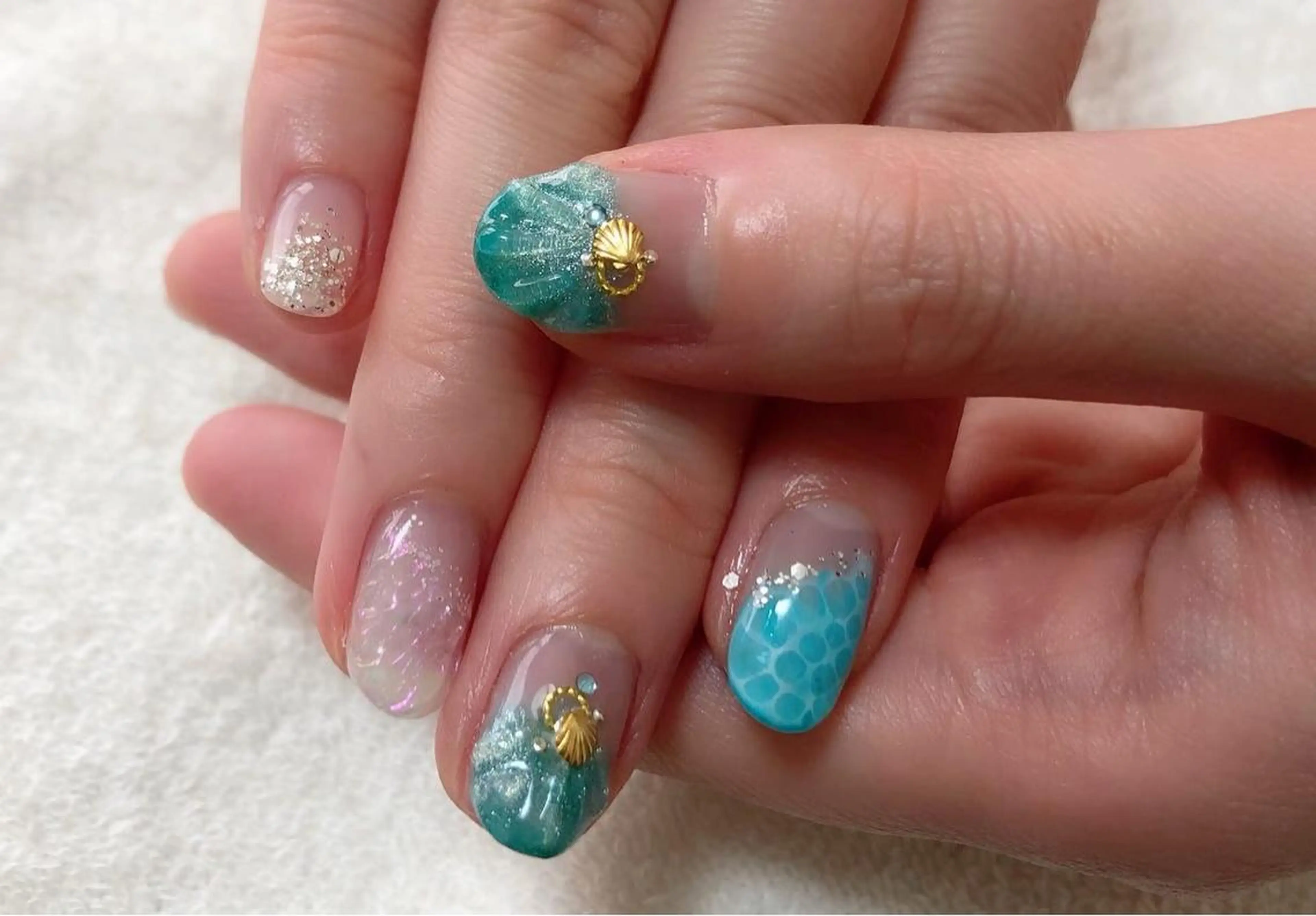 ネイル ハンドネイル t. yoshizawaのネイルデザイン