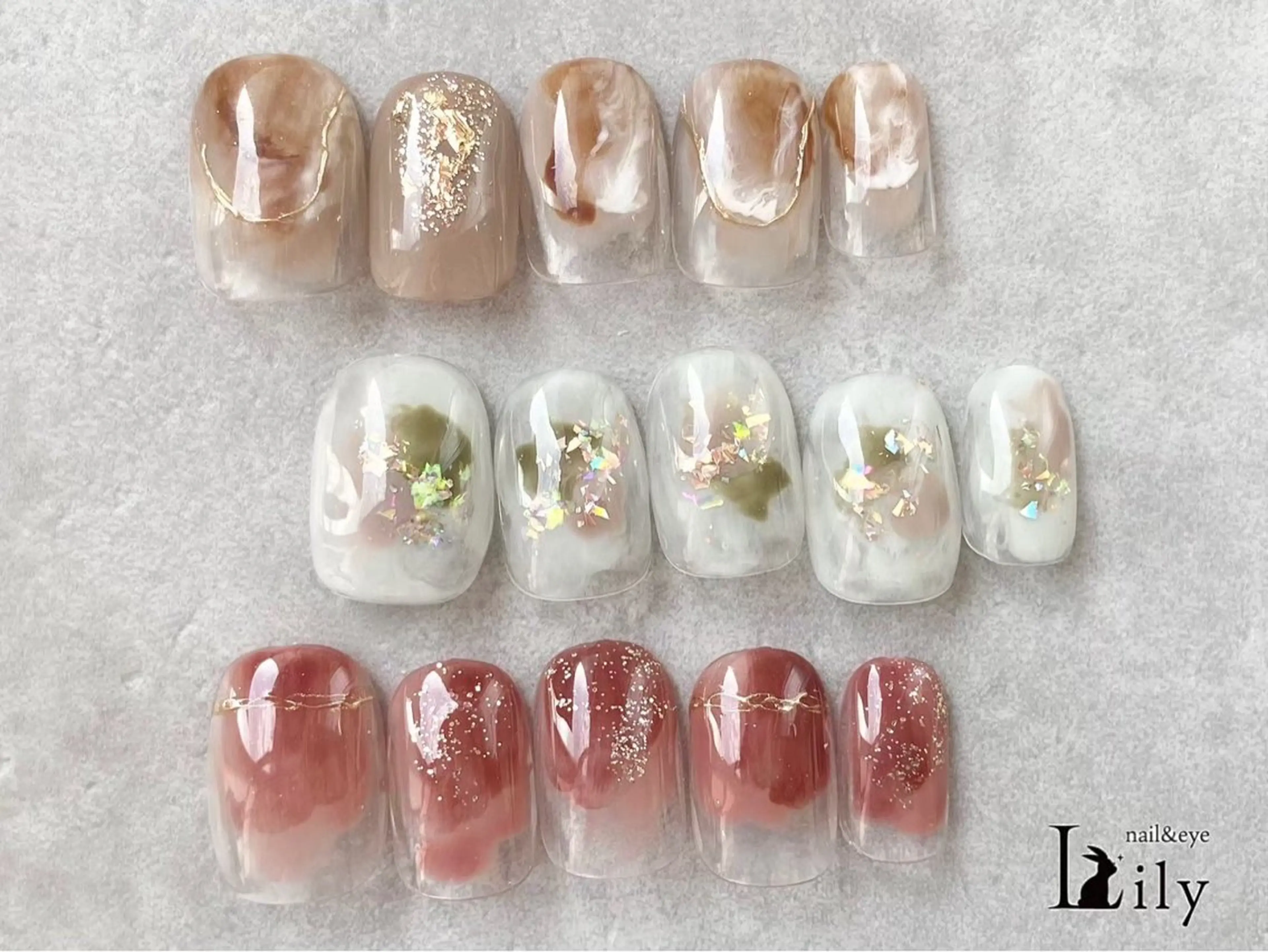 オフありショートネイルデザインの写真