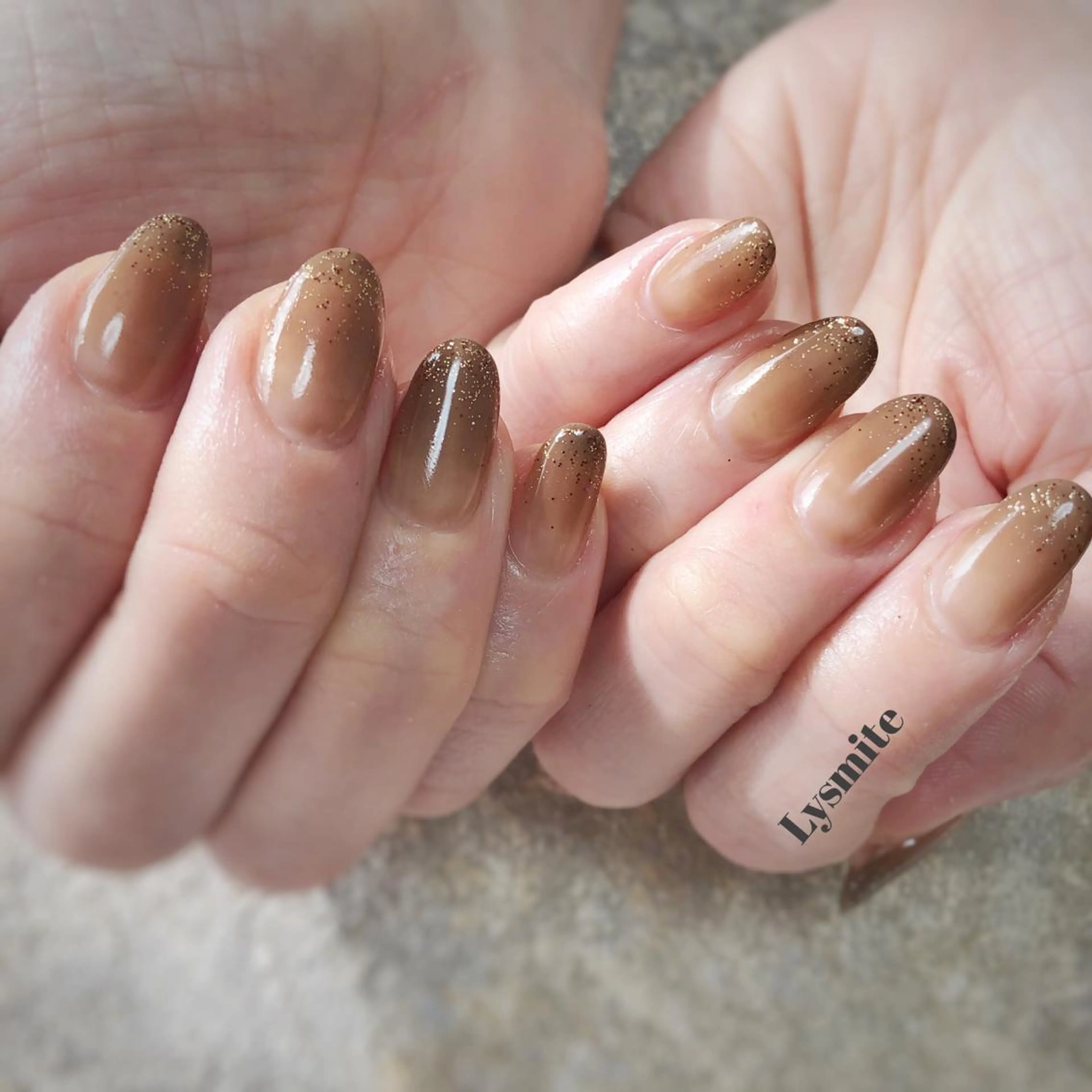 ネイル グラデーション ハンドネイル Lysmite所属・岩本 美香のネイルデザイン