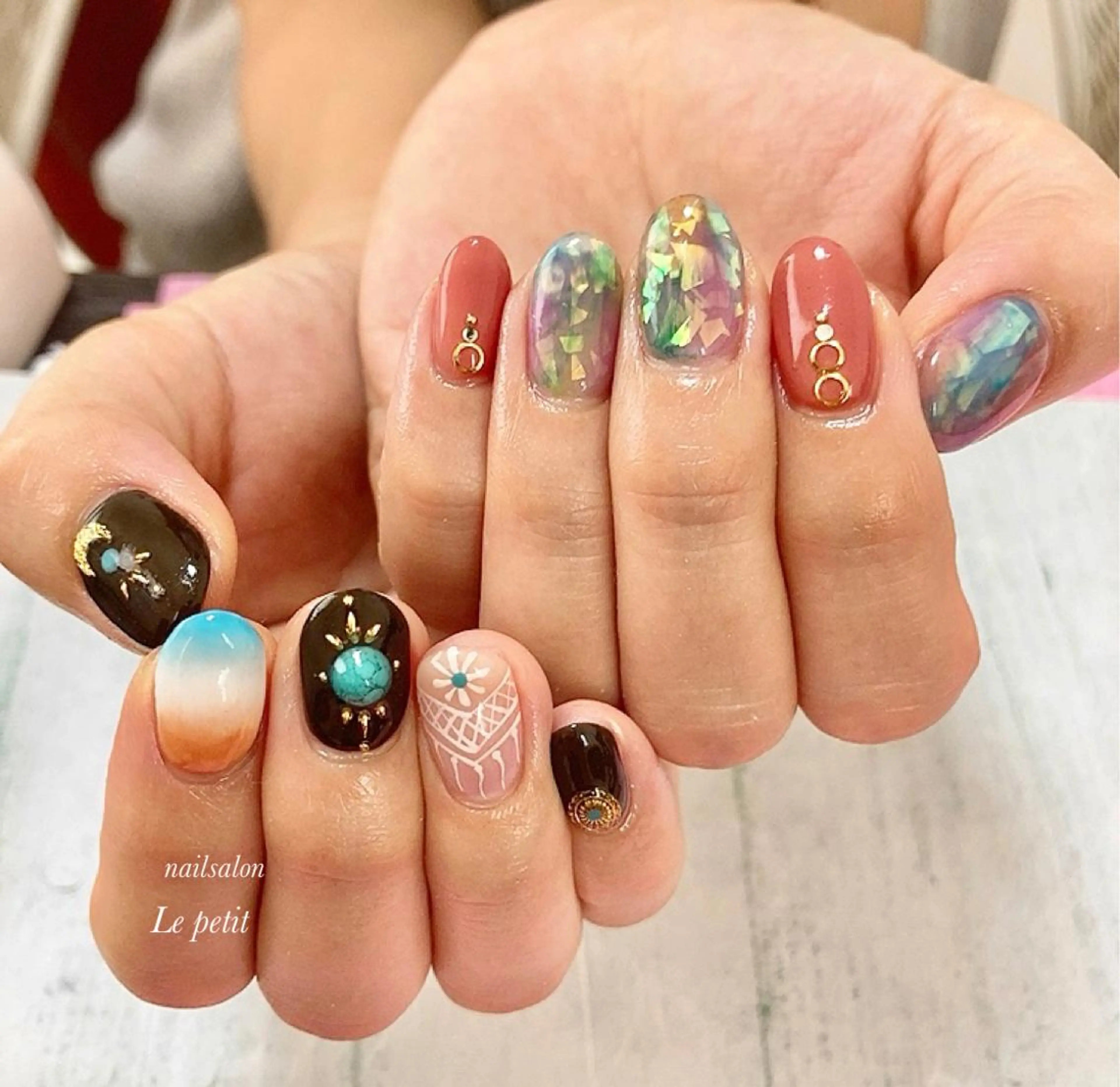 ネイル 石野 広佳のネイルデザイン