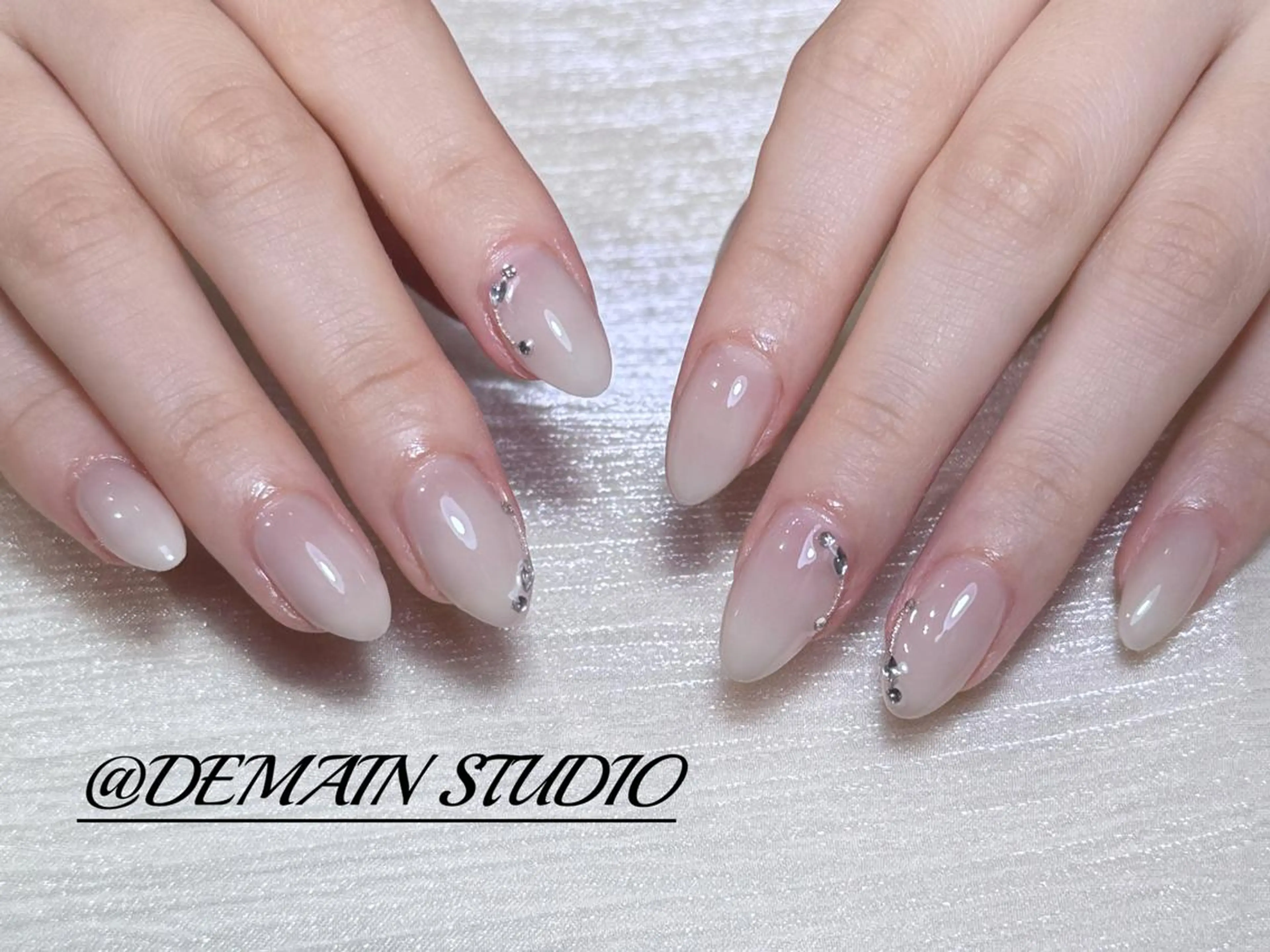 ネイル ハンドネイル ハンドケア DEMAIN- ERIのネイルデザイン