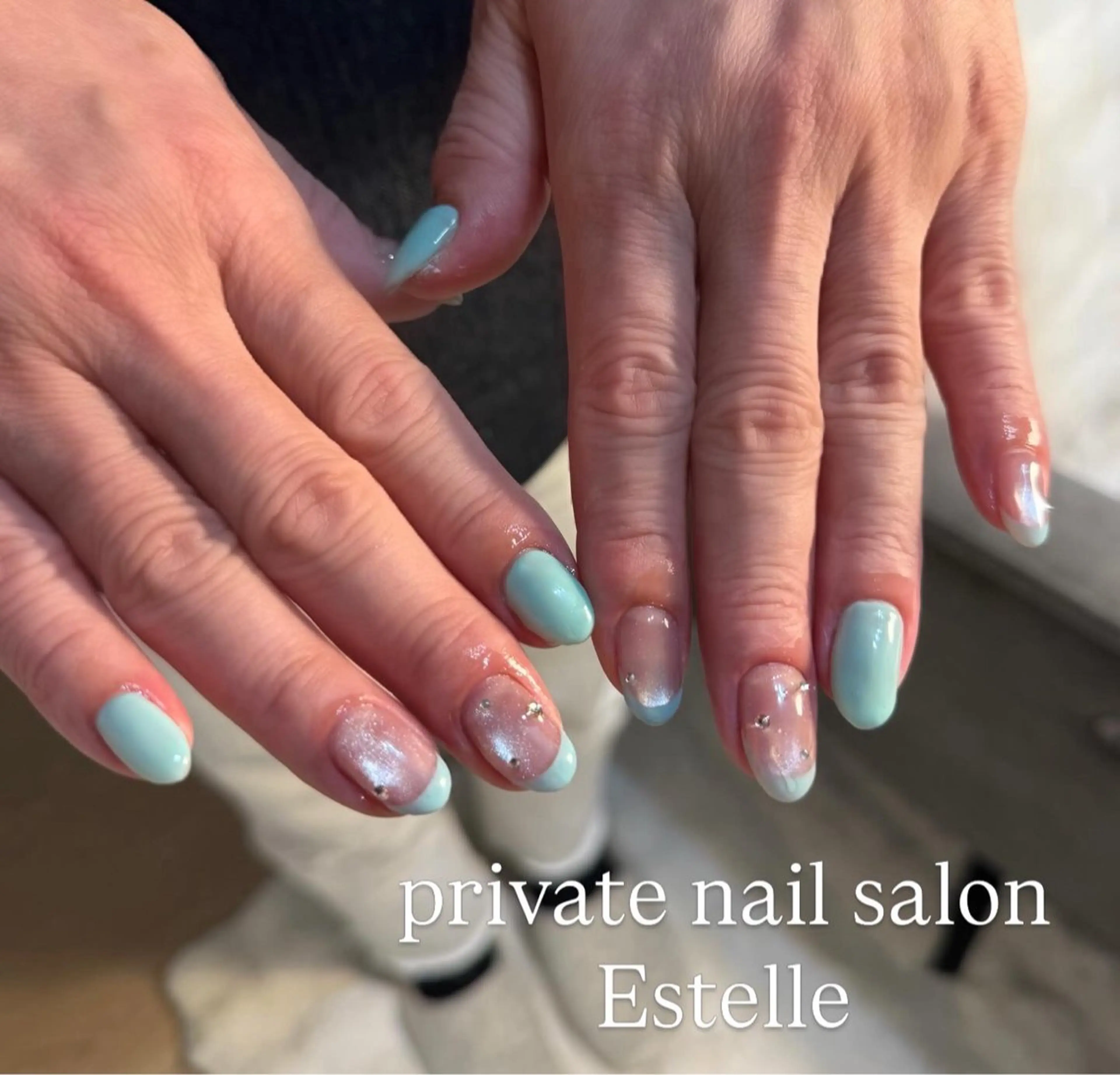 ネイル フレンチネイル グリーン ラメ(グリッター) マグネットネイル マグネットフレンチ ハンドネイル nail salon Estelleのネイルデザイン