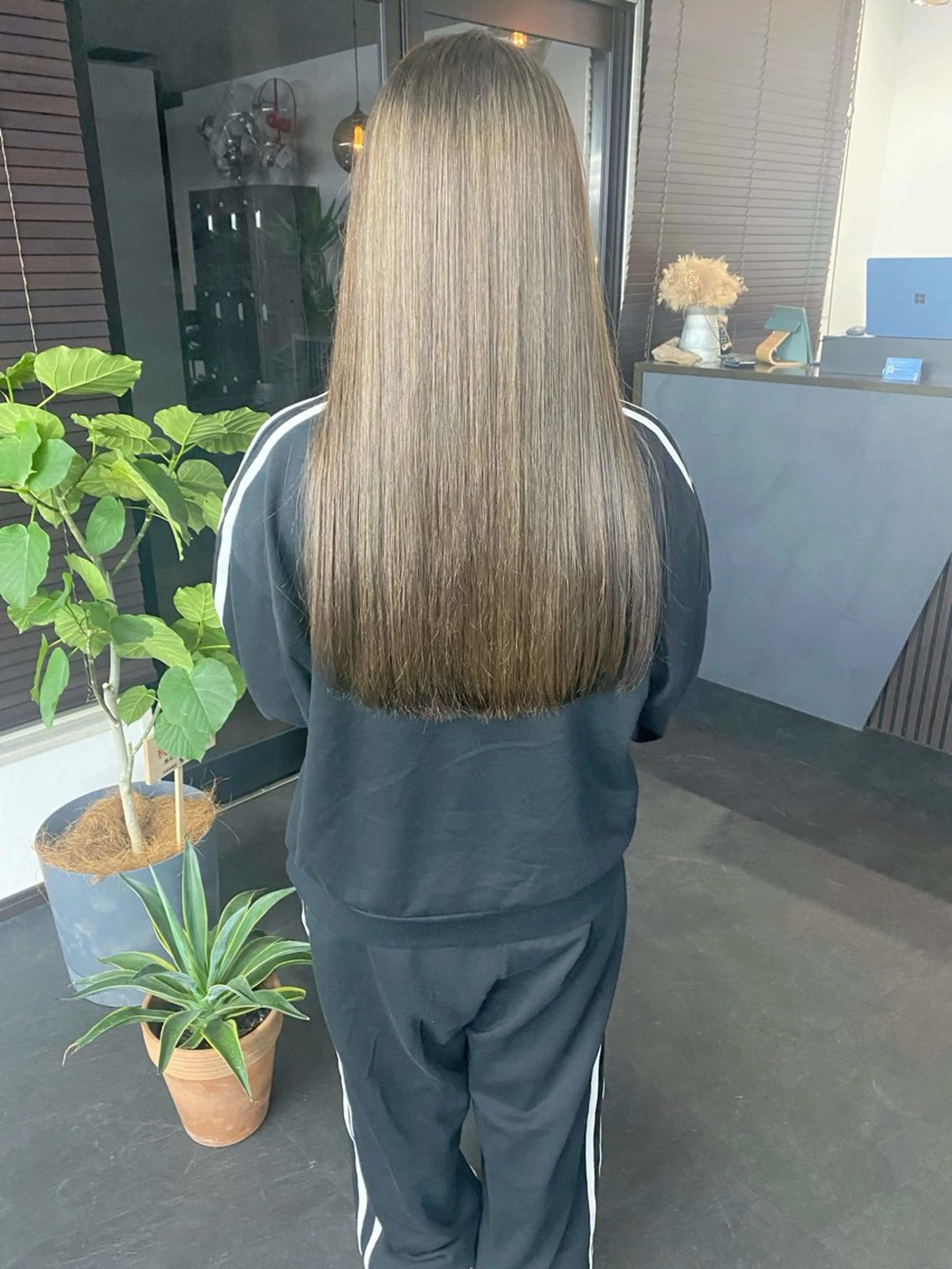 ロング カラー ベージュカラー ダブルカラー カット ヘアカラー トリートメント Emitas.柳通り店所属・山﨑 大暉【ダブルカラー】のヘアスタイル