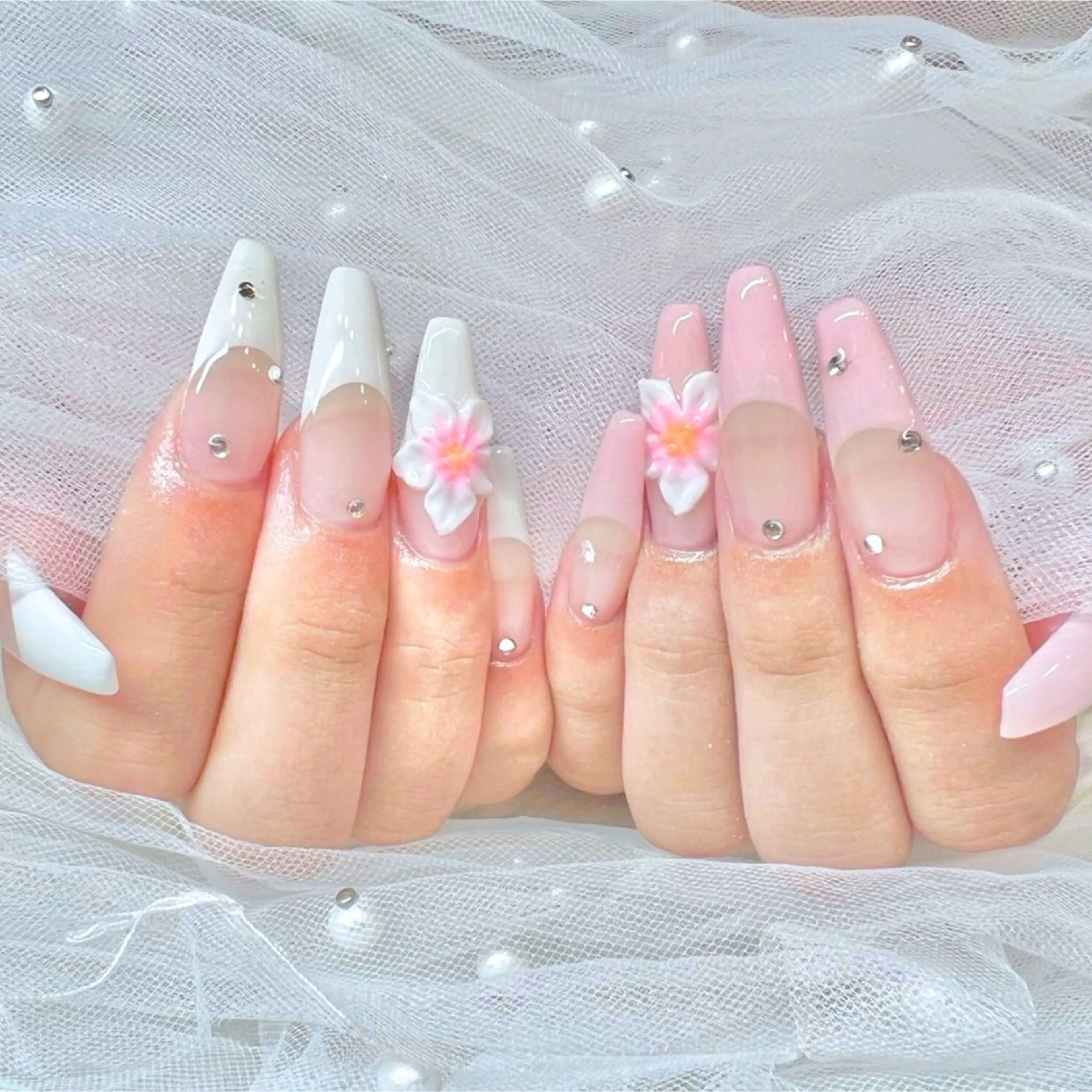 ネイル ハンドネイル TiTi pomme hinaのネイルデザイン