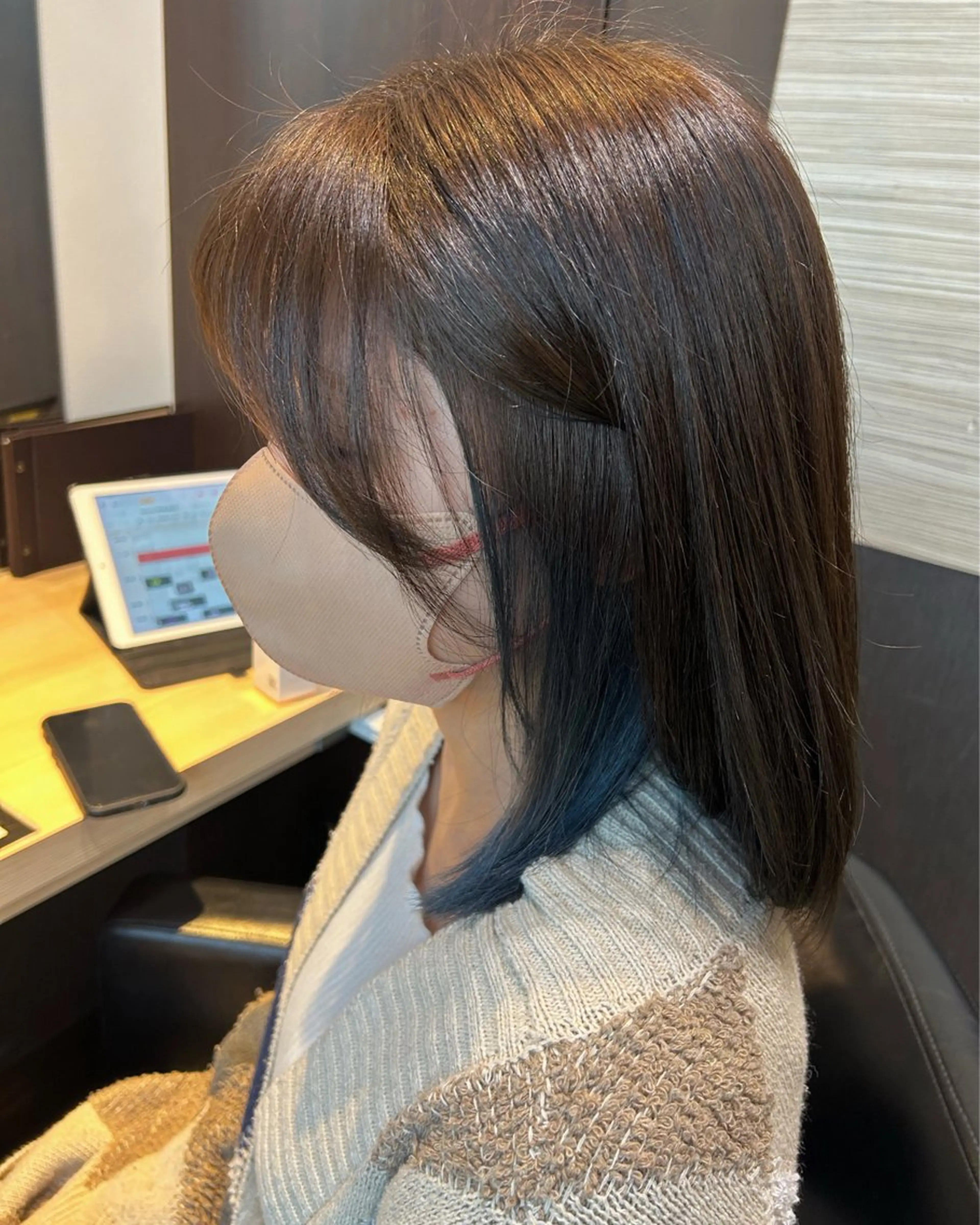 カラー ブリーチ ブルーカラー デザインカラー インナーカラー パーマモデル募集中 瀬在紗也香のヘアスタイル