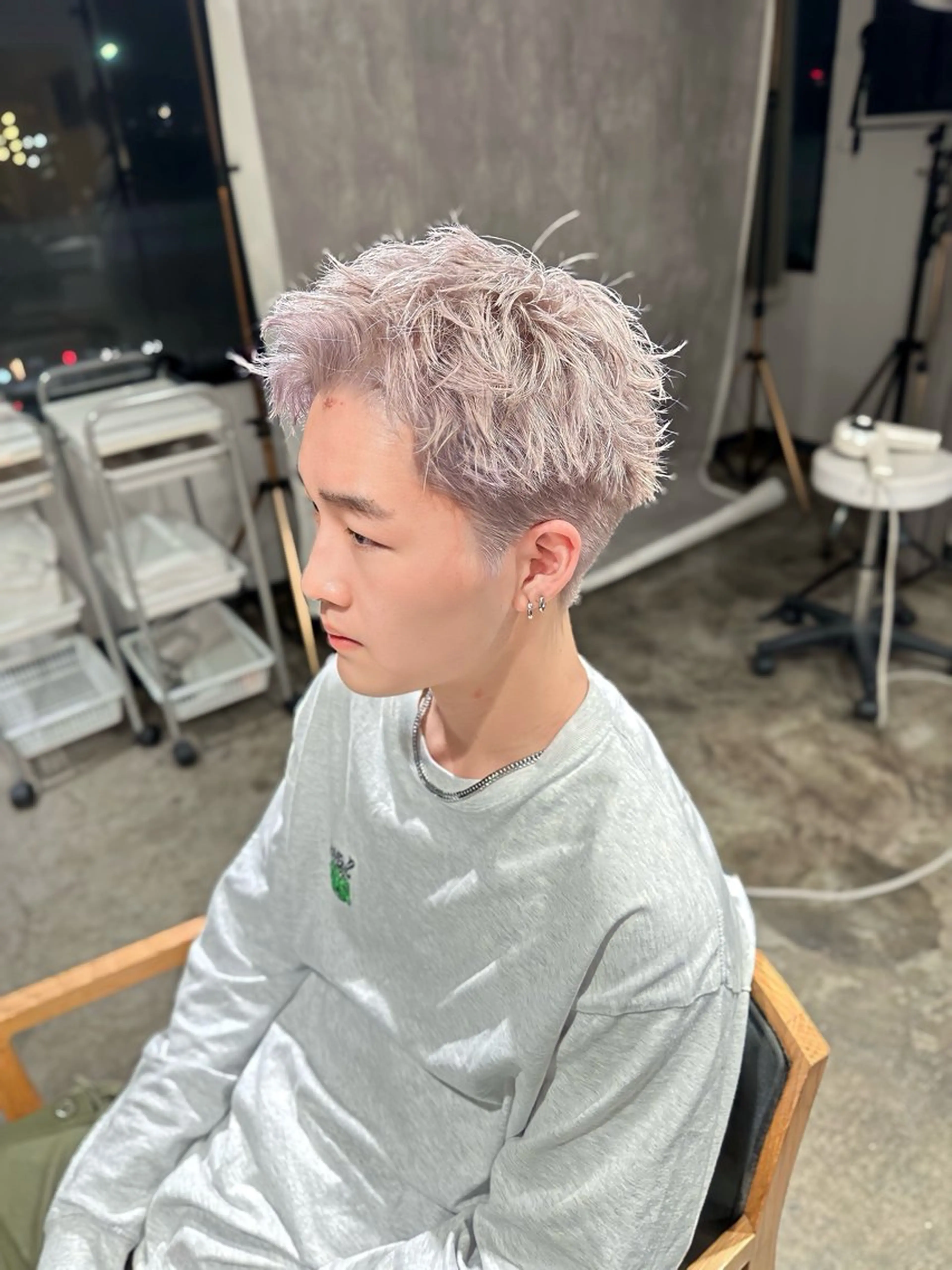 メンズ メンズハイトーン メンズパーマ スパイキーショート カット ヘアカラー トリートメント 骨格補正施術/メンズ 専門美容師/YUYAのヘアスタイル