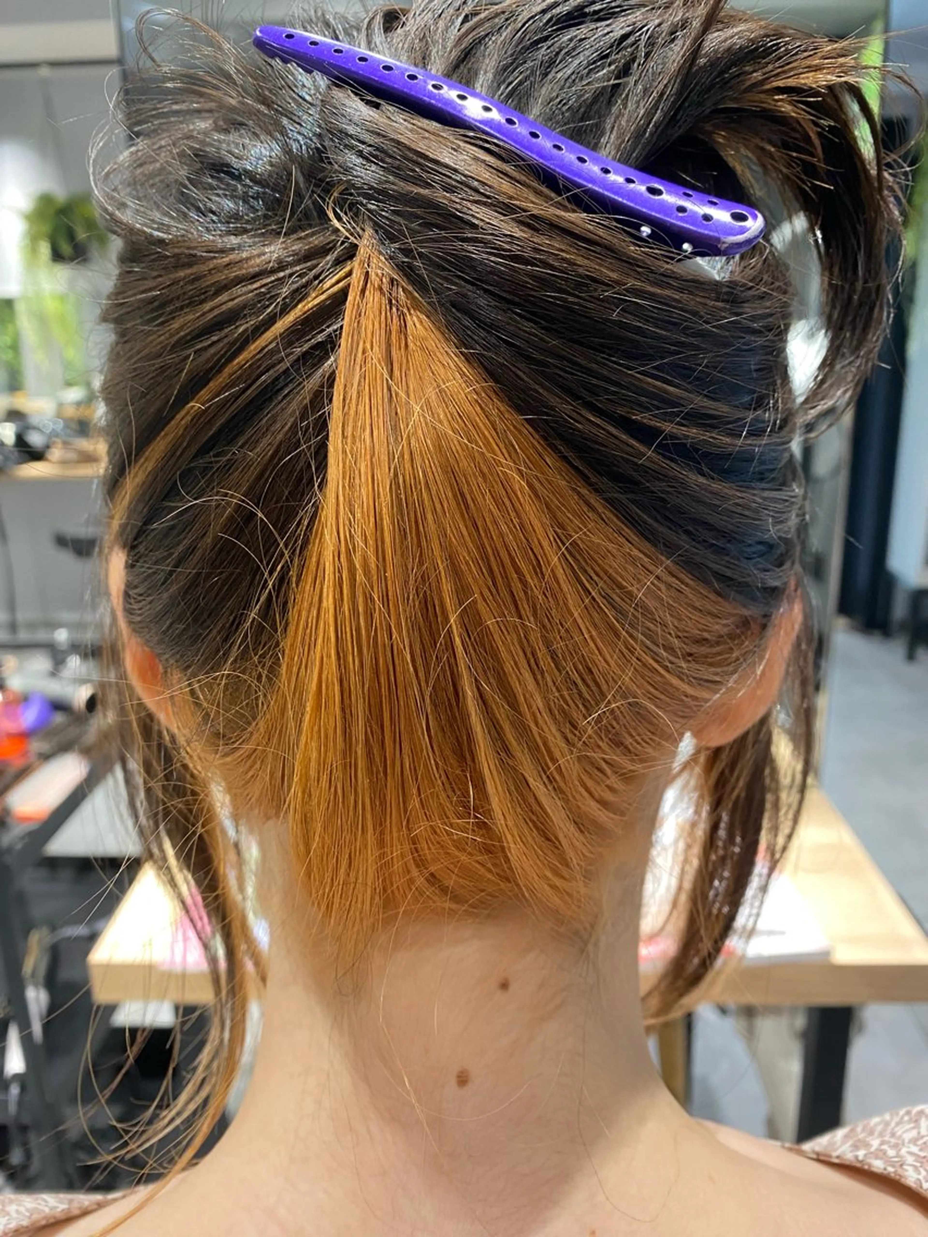 カラー ブリーチ ケアブリーチ インナーカラー Nakashima Akiのヘアスタイル