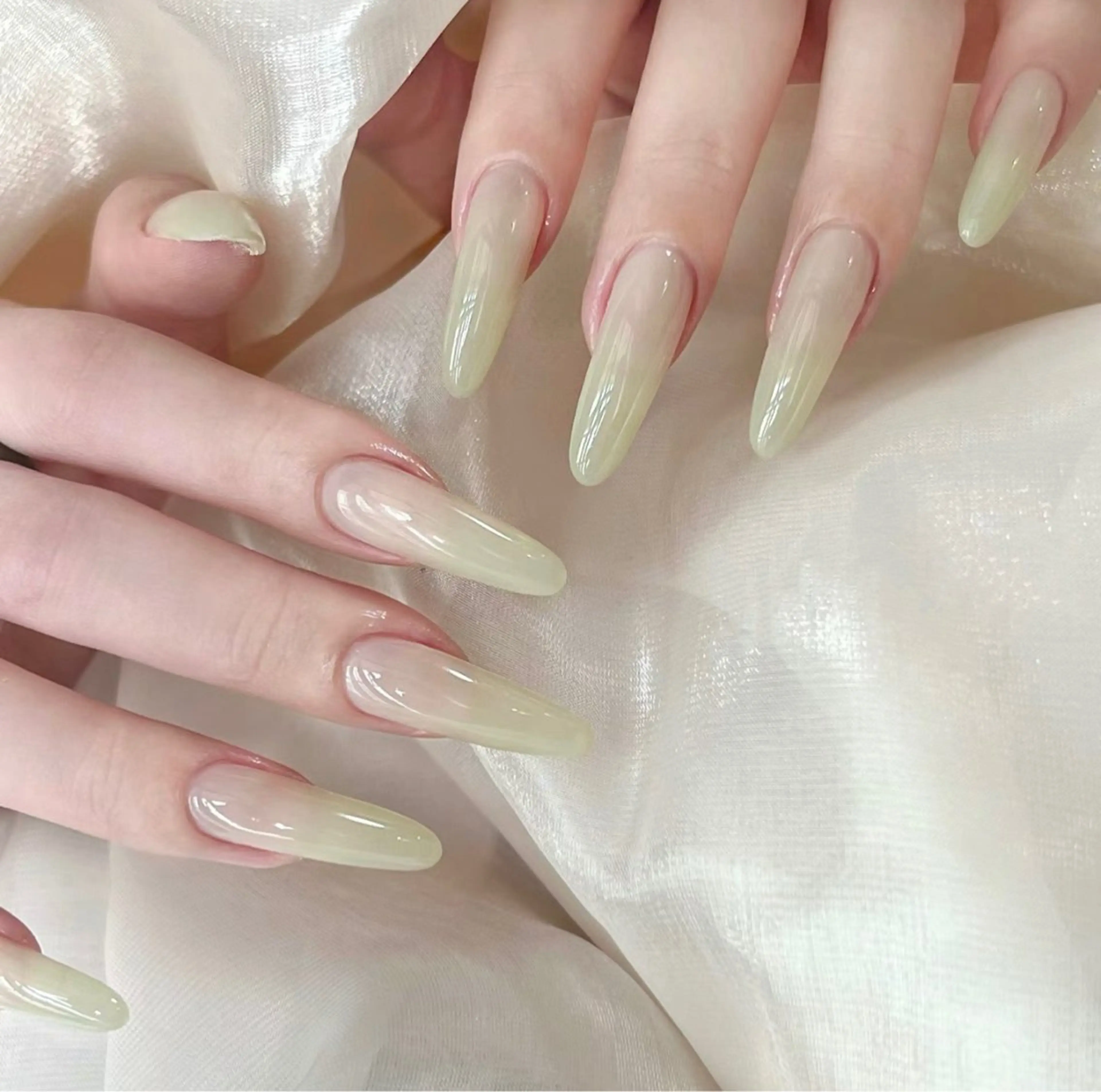 ネイル 長さ出し ワンカラーネイル ネイルチップ ハンドネイル ハンドケア 💕Dreamy KIYO💕のネイルデザイン