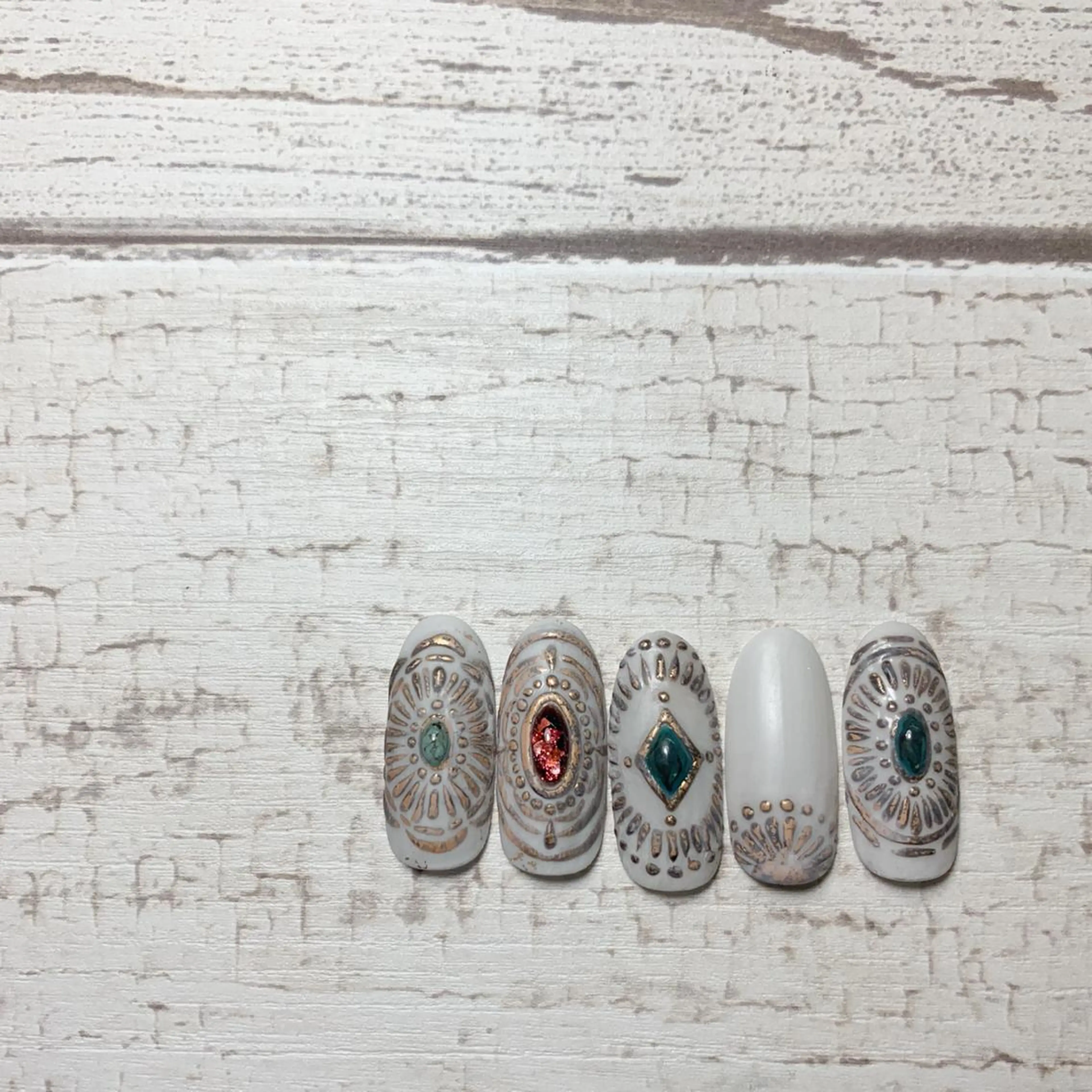 ネイル アートネイル atelier FIORITURA所属・FIORITURA aiのネイルデザイン