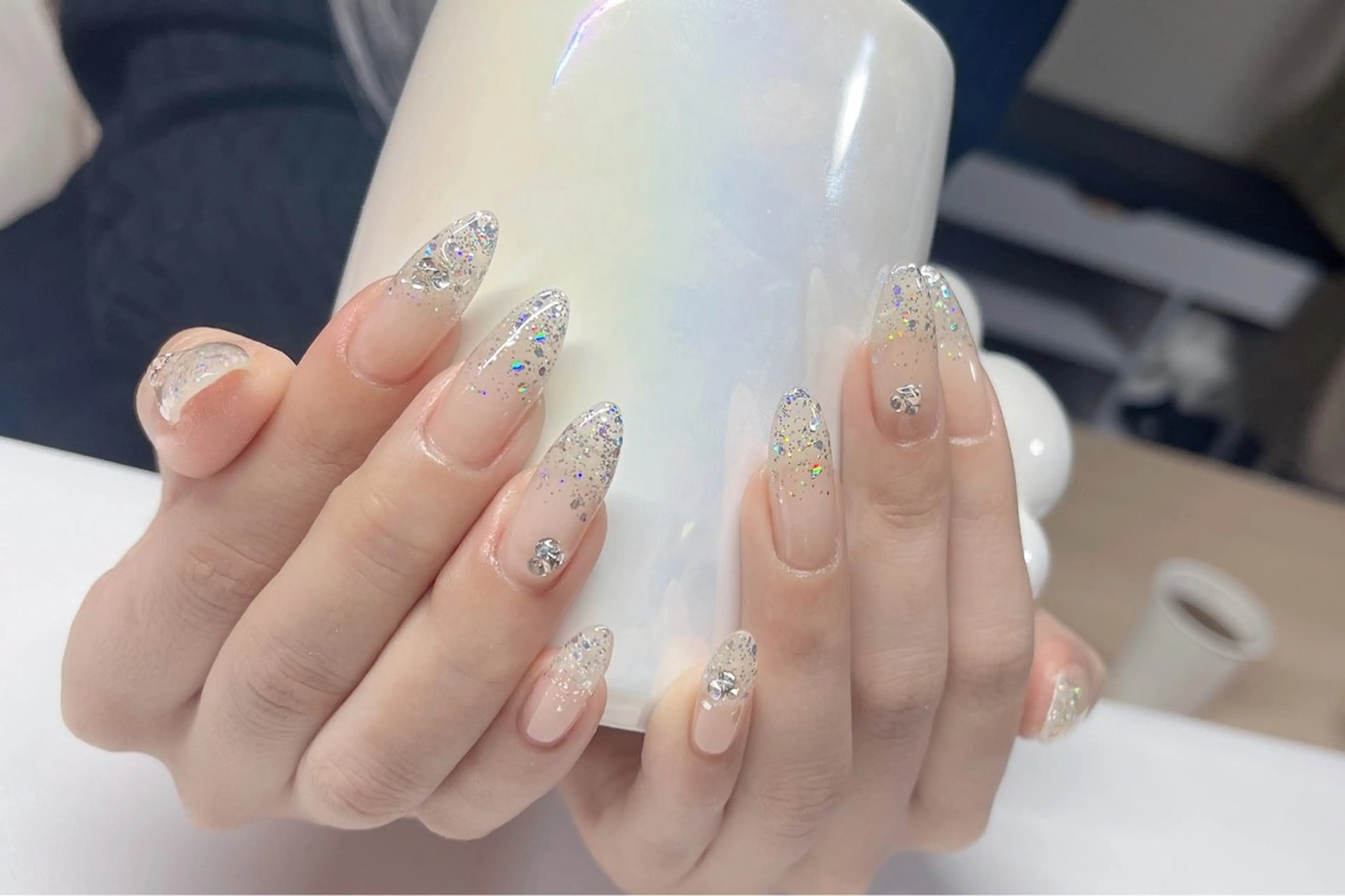 ネイル ハンドネイル 花花 ネイルサロンのネイルデザイン