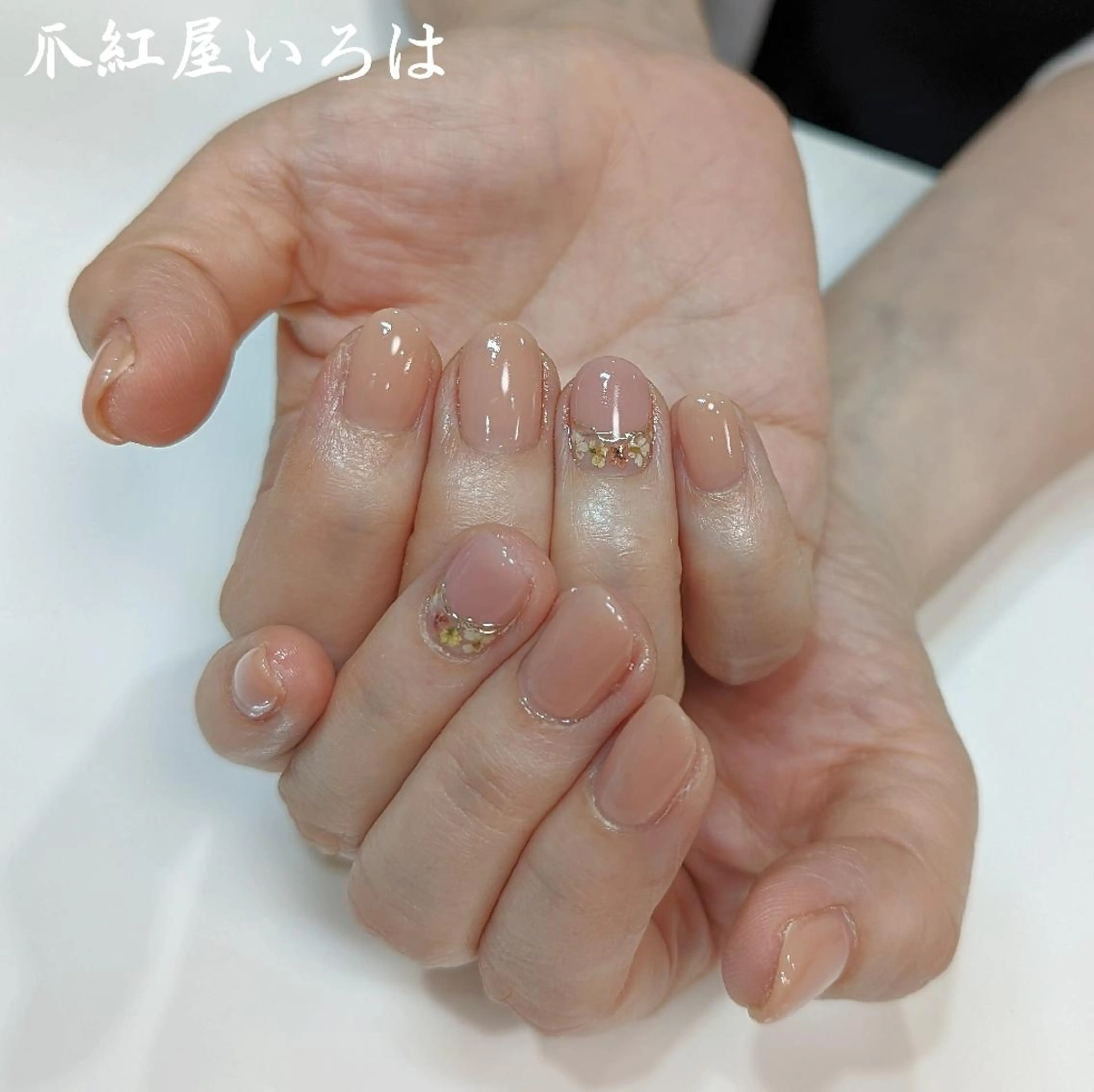 ネイル 爪紅屋 いろはのネイルデザイン