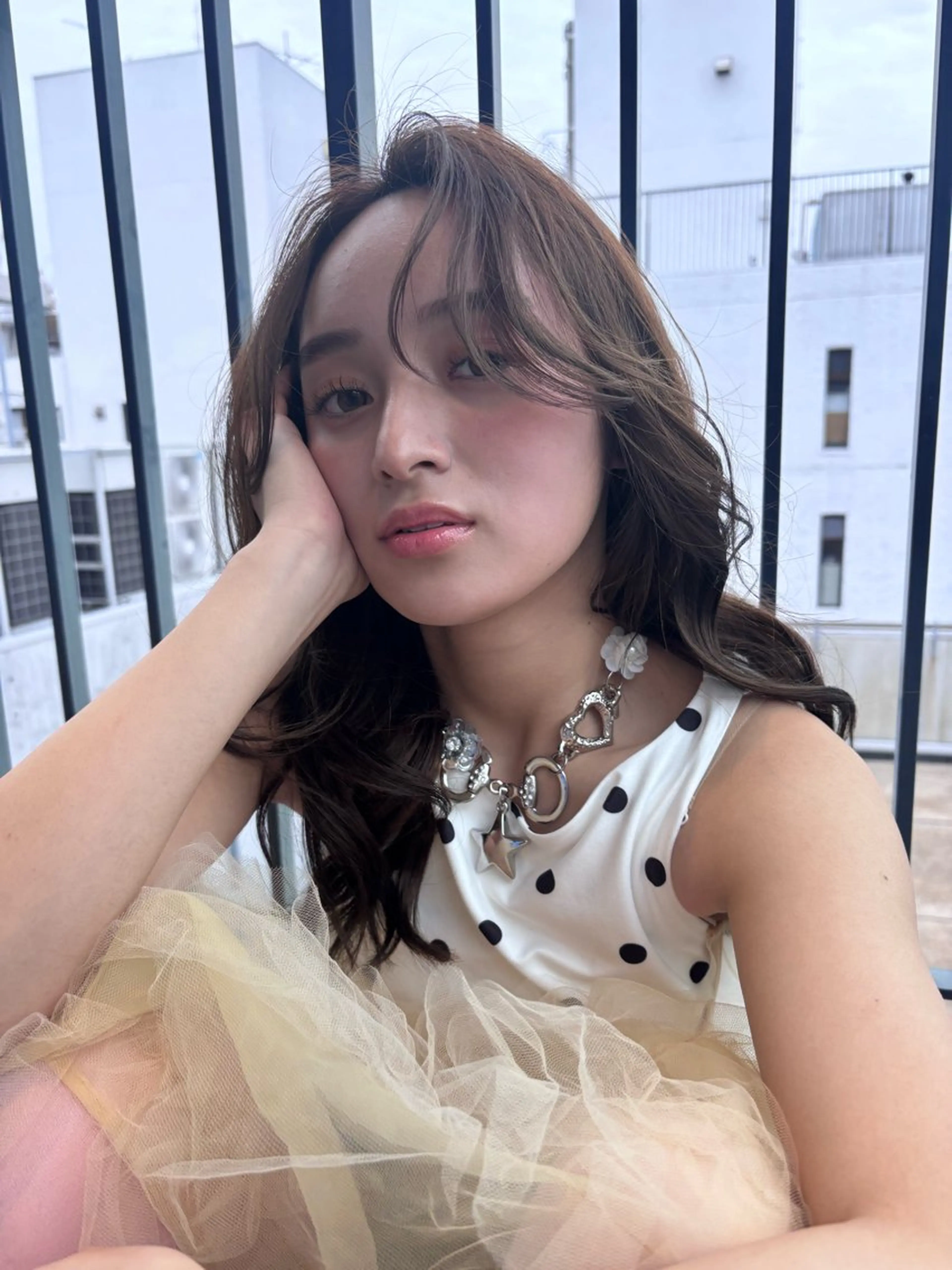 セミロング ウシロダ メグミのヘアスタイル