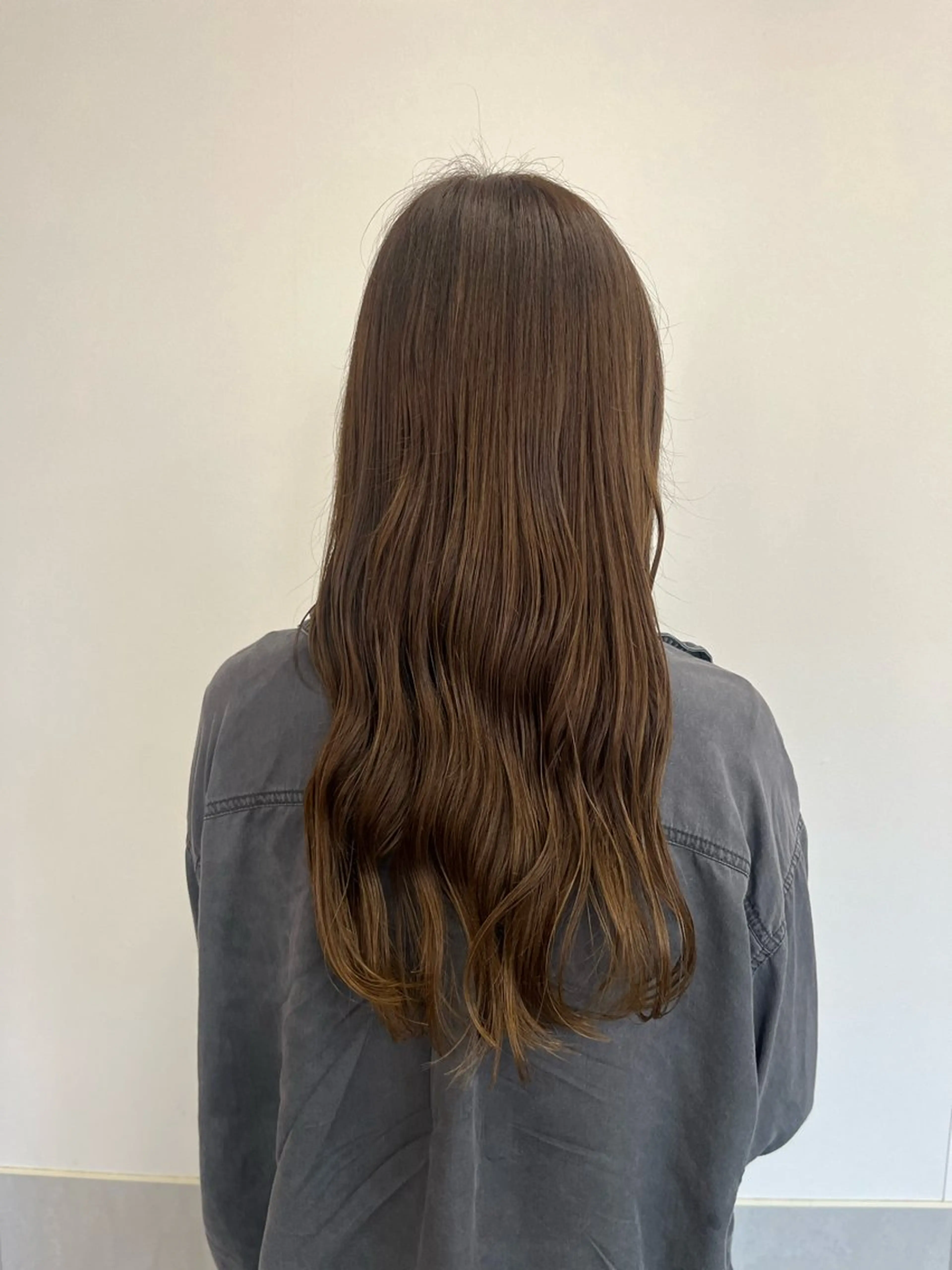 ロング カノエ香椎店 天野このみのヘアスタイル