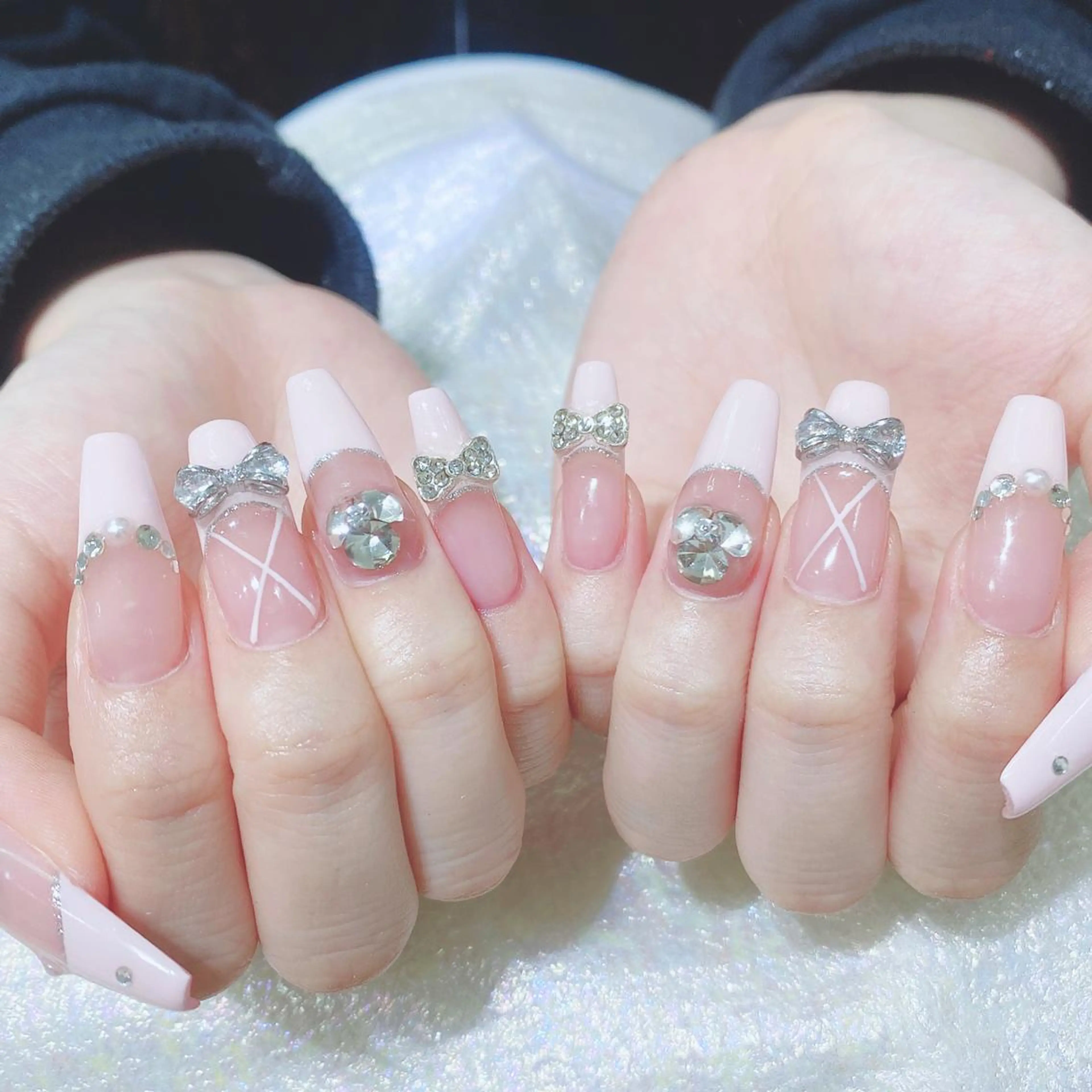 ネイル ハンドネイル Queens テイのネイルデザイン