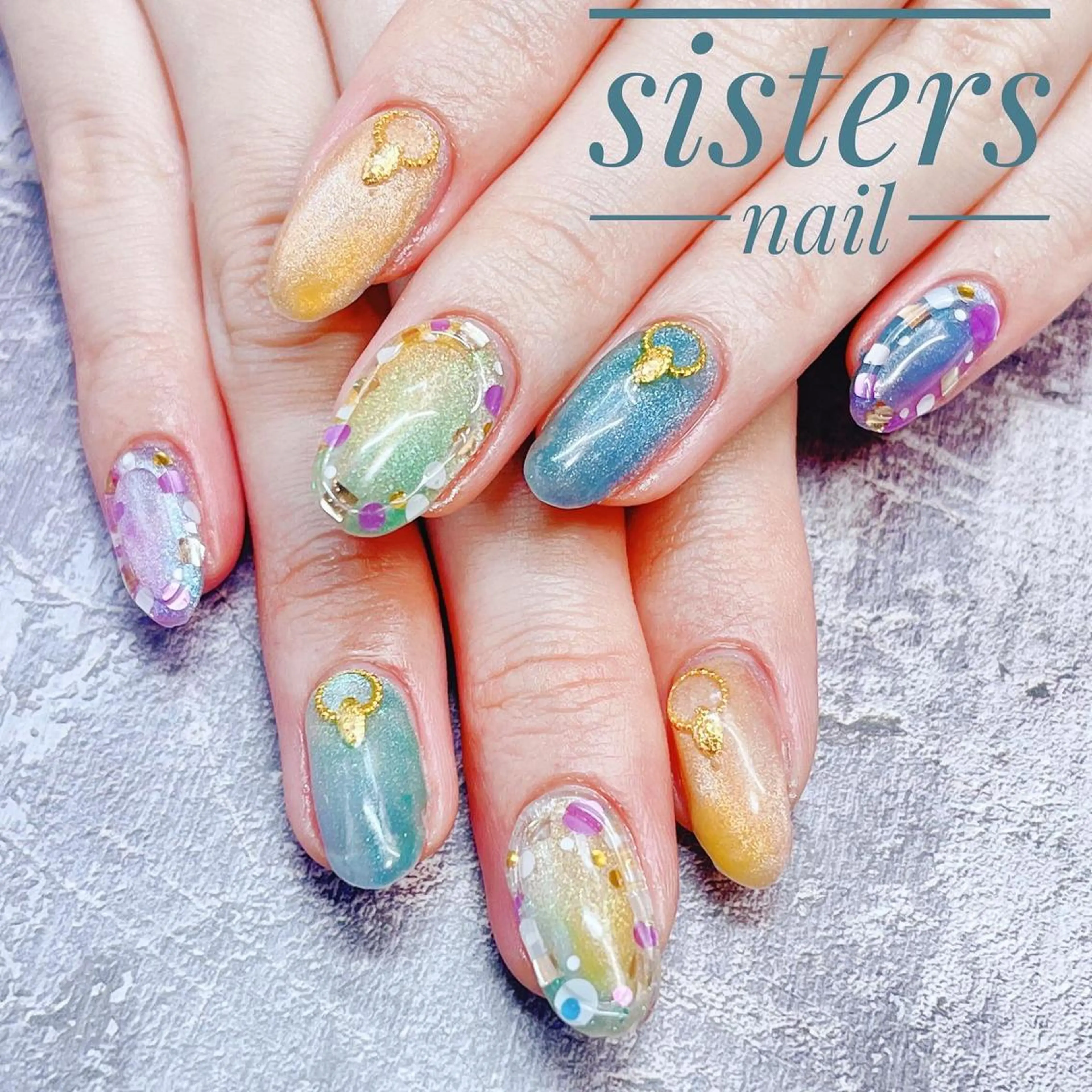ネイル アートネイル グラデーション ホログラムネイル キラキラネイル マグネットネイル ハンドネイル ハンドケア sisters nail.fのネイルデザイン