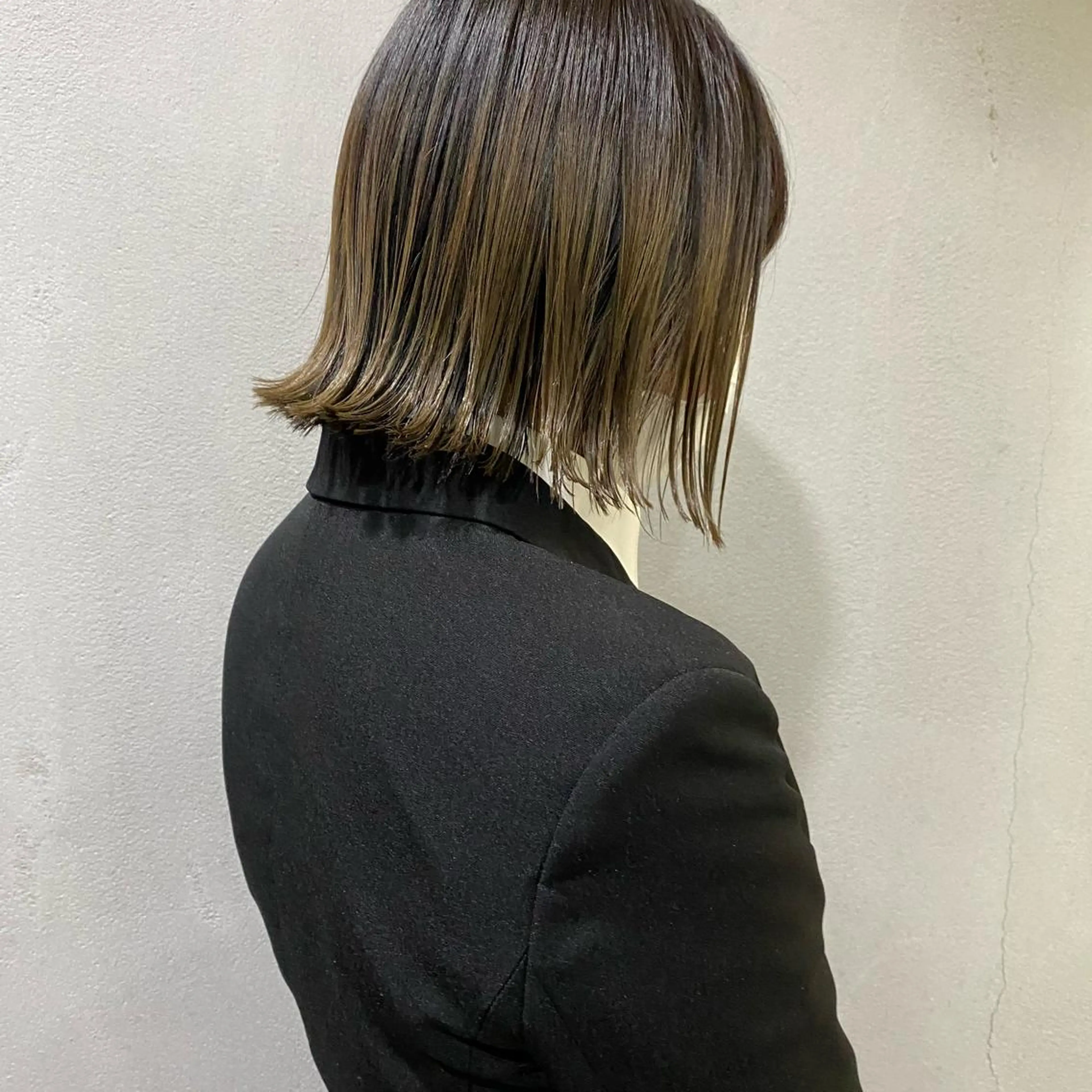 ショート 外ハネヘア ボブ/パーマ ミヒラケイタのヘアスタイル