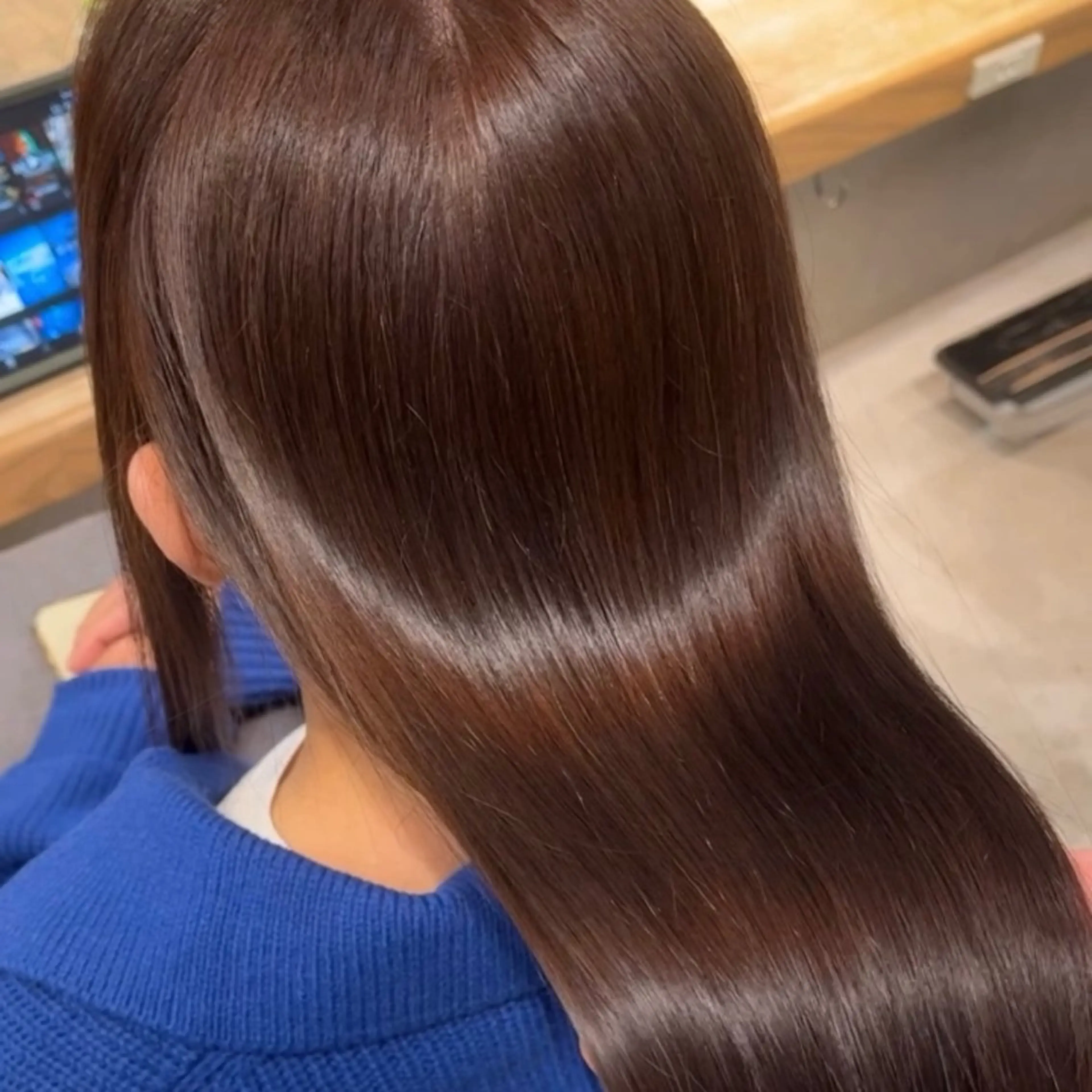 ヘアカット+トリートメント【理想の艶髪へ導きます✨️】の写真