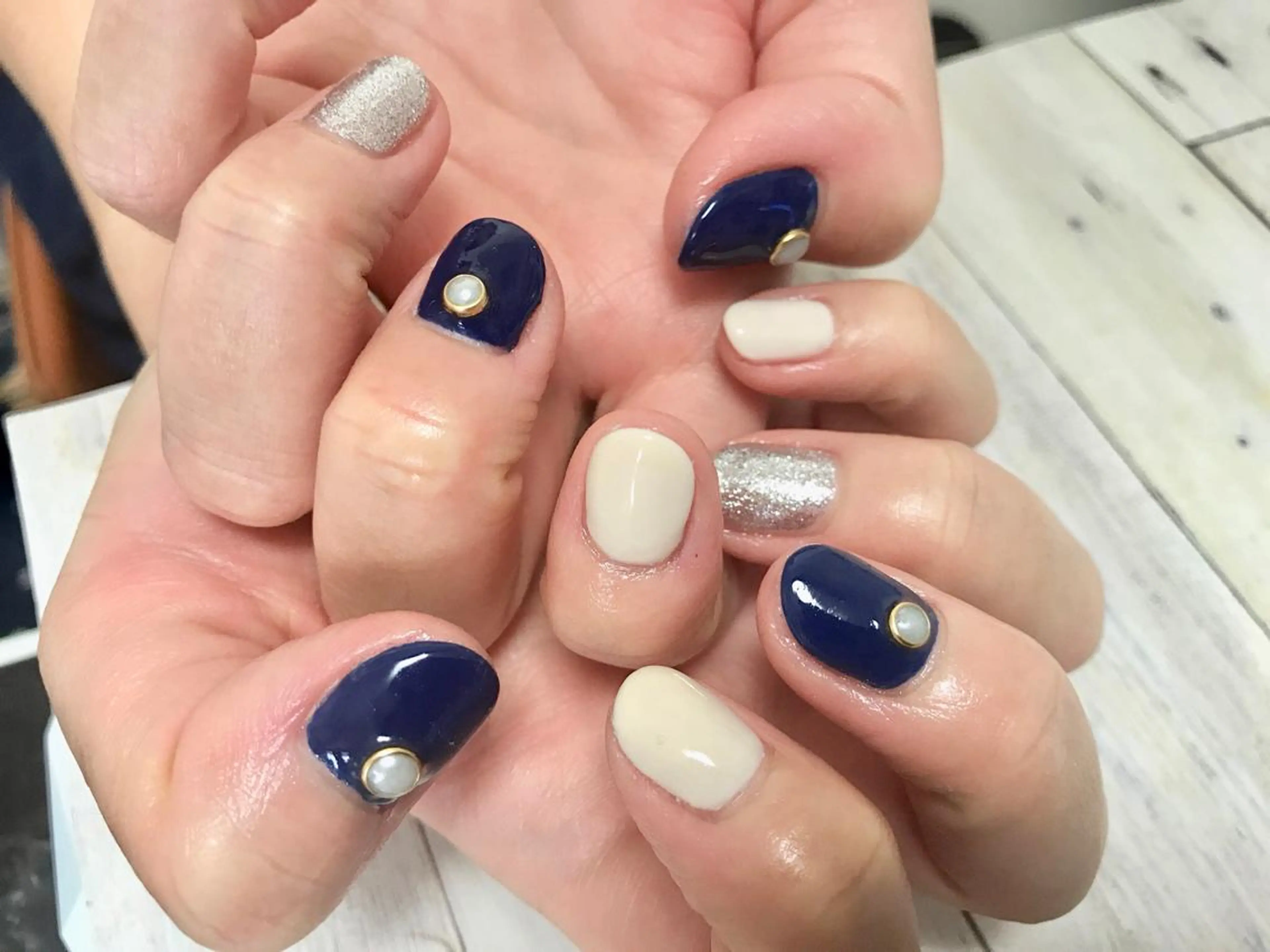 ネイル ワンカラーネイル nico.nico.mark NAIL所属・小林 梓のエステ・リラクイメージ