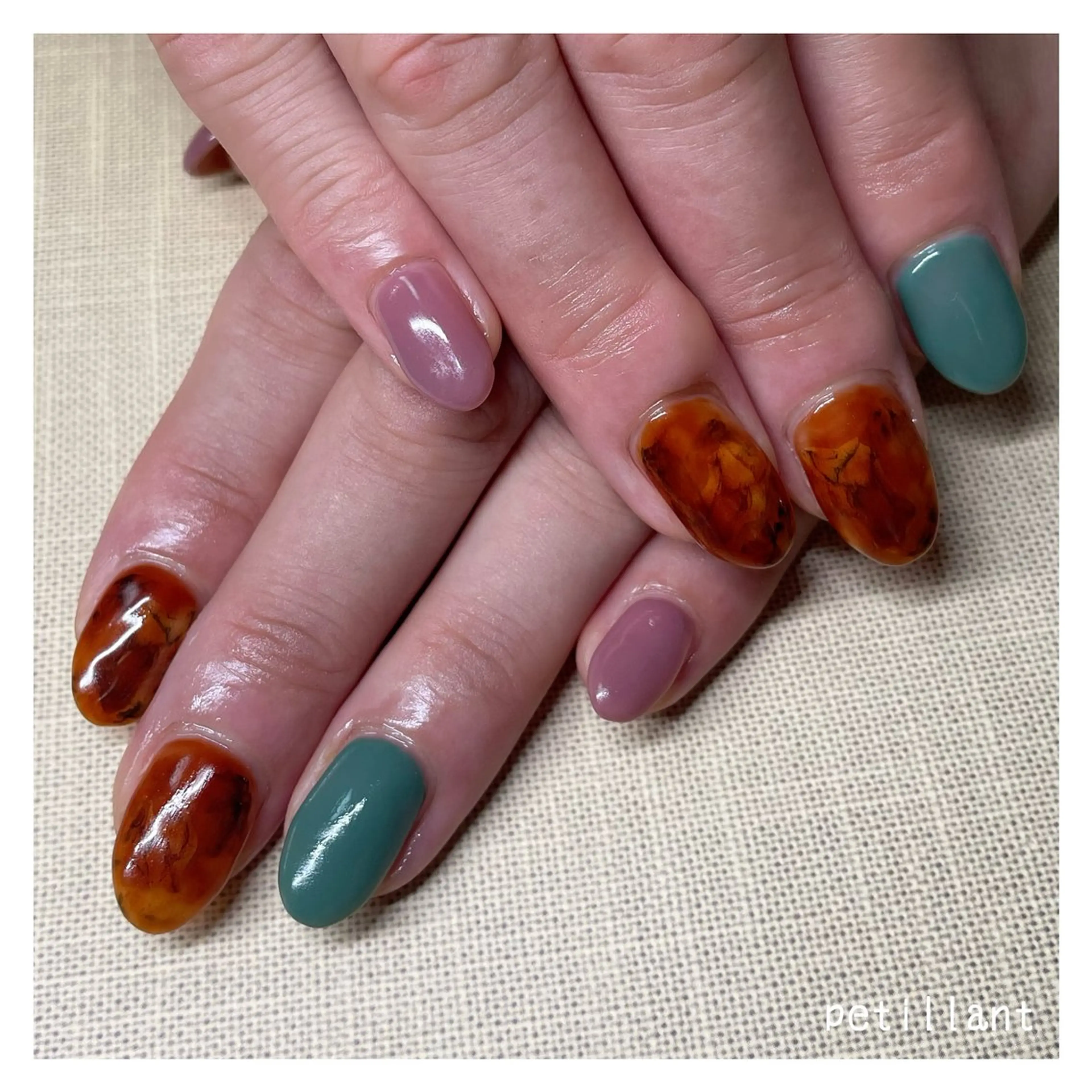 ネイル アートネイル べっ甲ネイル petillant所属・nail salon petillantのネイルデザイン