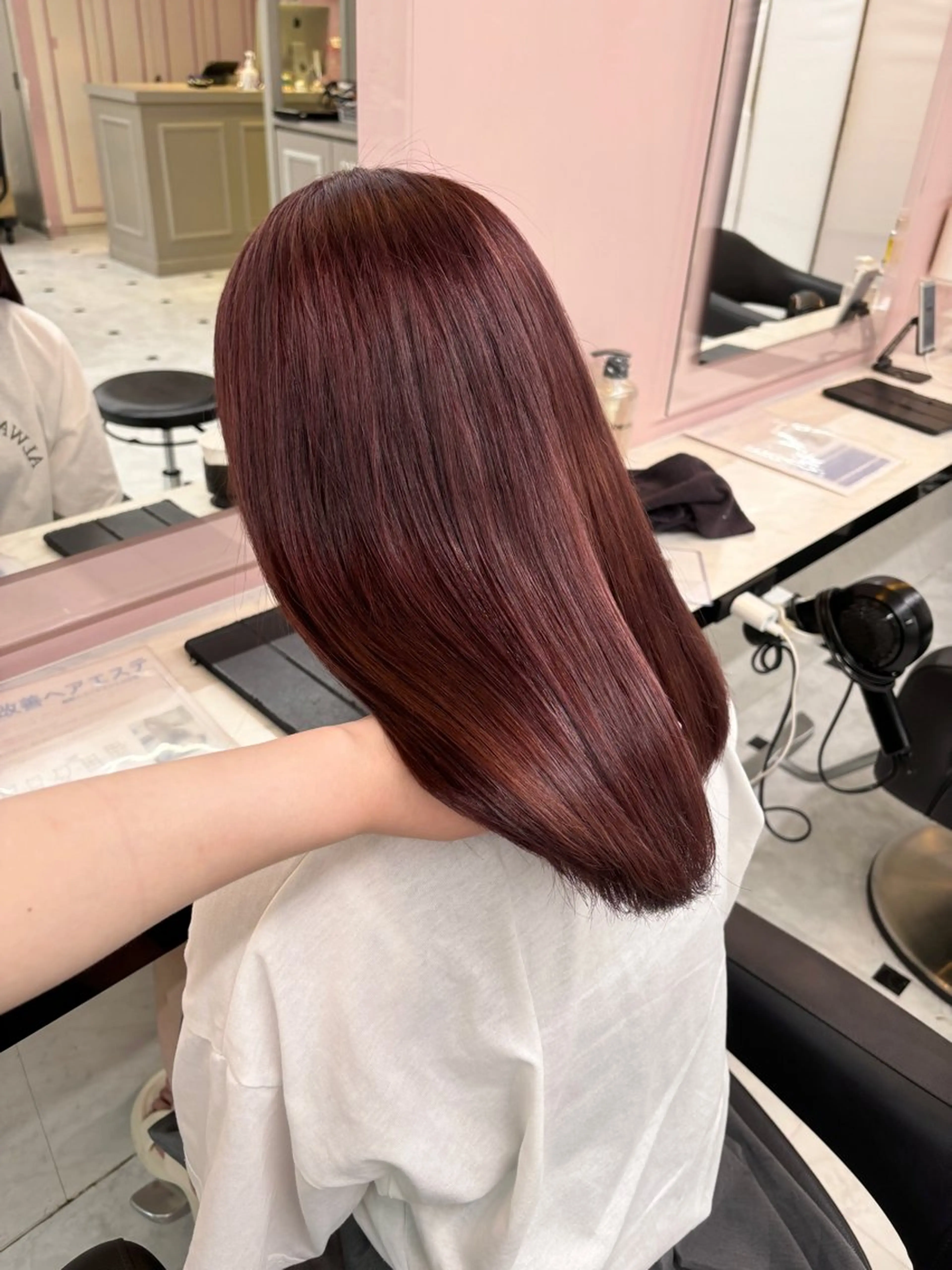 ロング カラー ダブルカラー ピンクカラー 髪質改善 トリートメント ヘアカラー 💙ハイトーン韓国風 色白ヘア💙manaのヘアスタイル