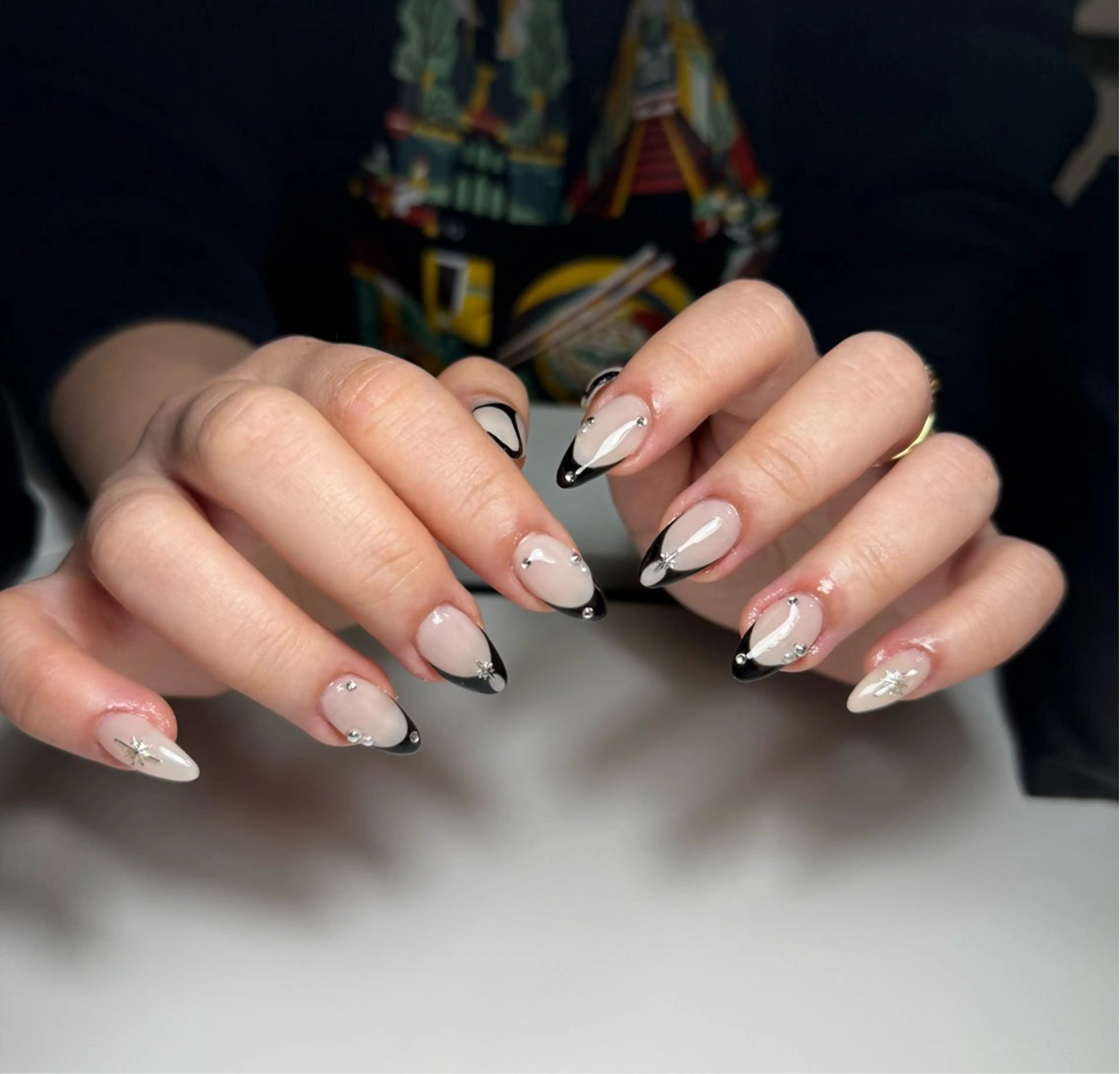 ネイル アートネイル オーロラネイル チークネイル フットネイル フレンチネイル Nichi Nailsのネイルデザイン