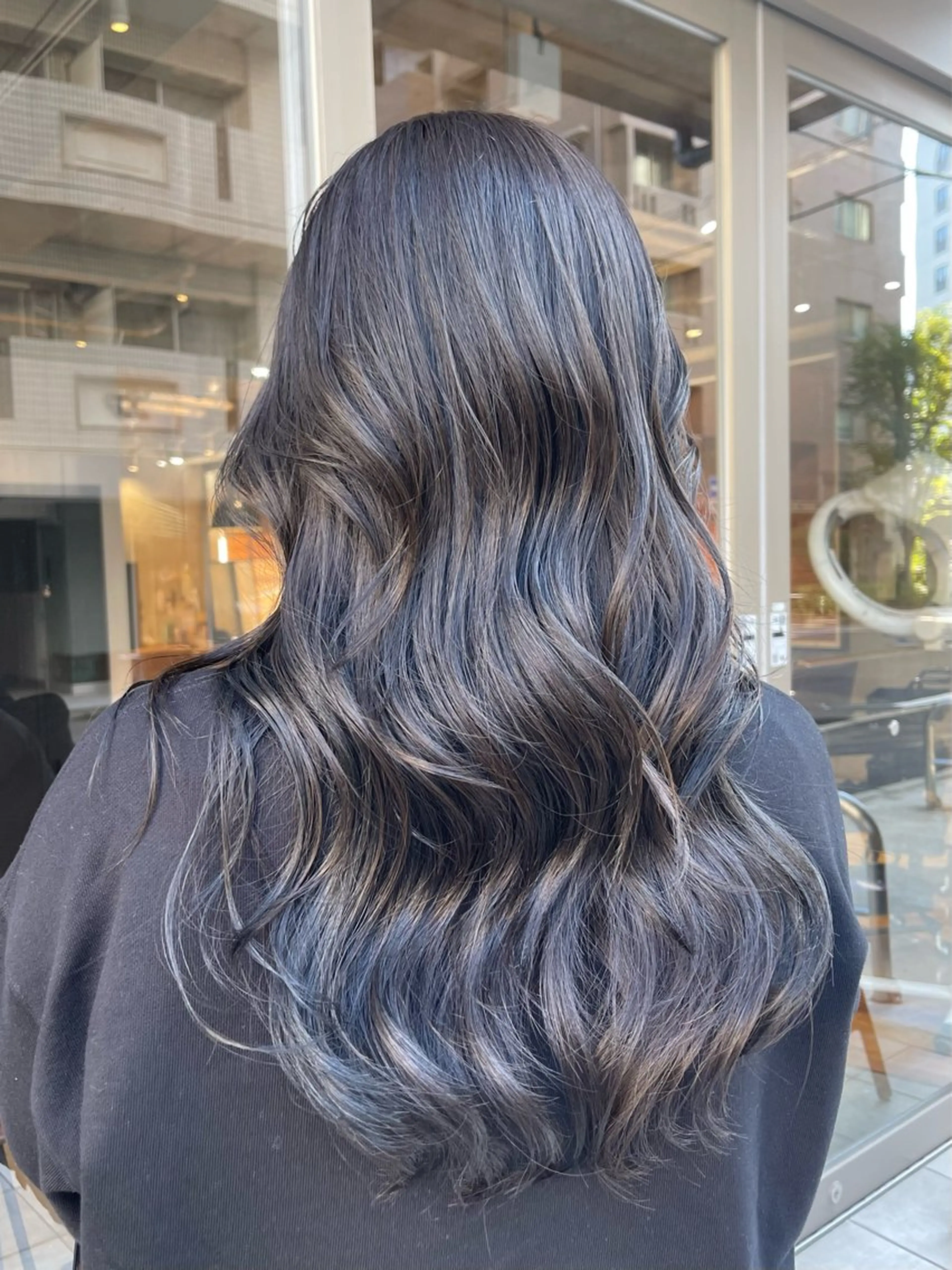 ロング カラー カット ヘアカラー 🫧うる艶レイヤー /グレージュ🪐リサのヘアスタイル