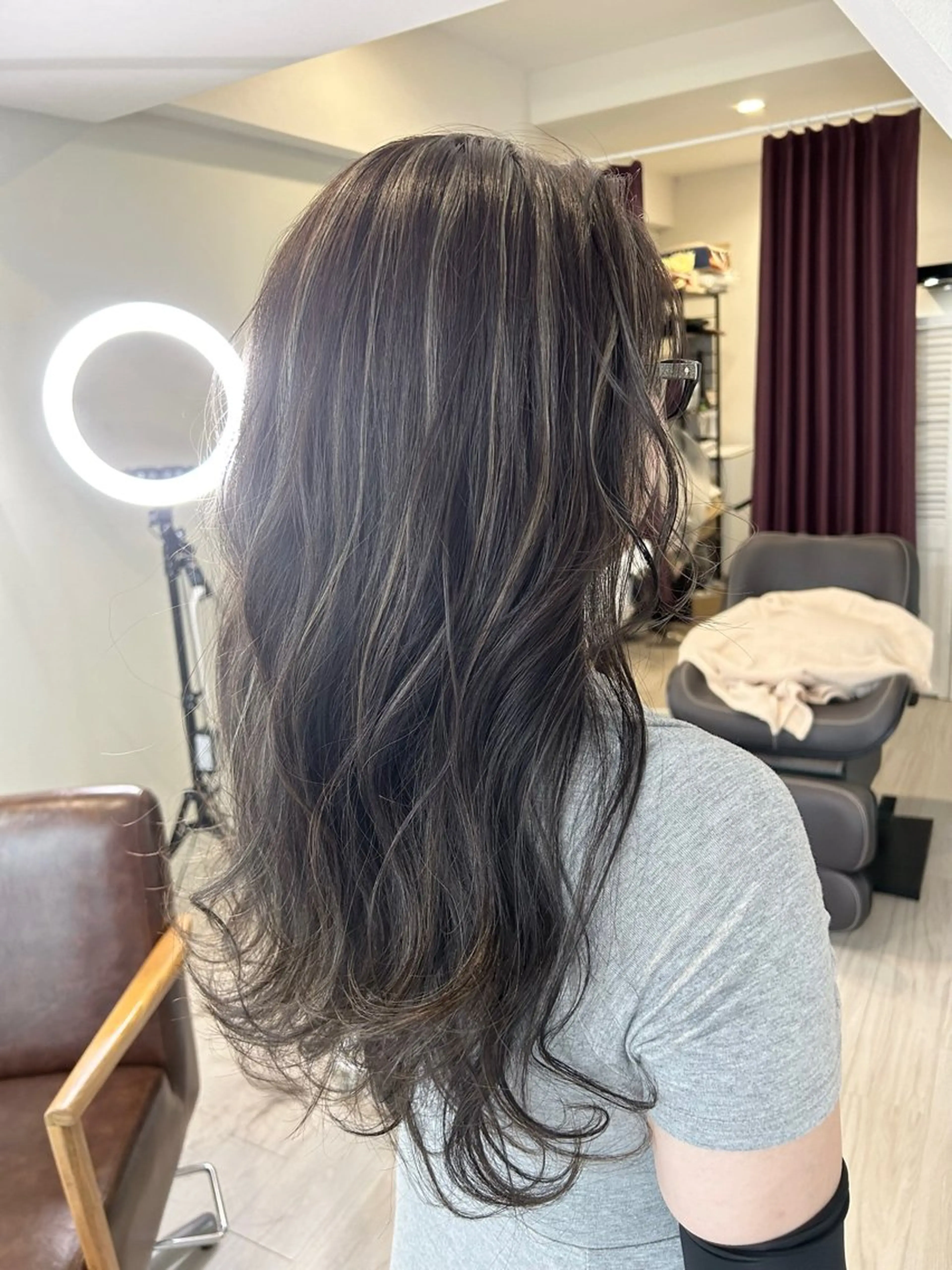 ロング ハイライト Vivie.所属・新都心個室サロン/ 古波蔵美奈のヘアスタイル