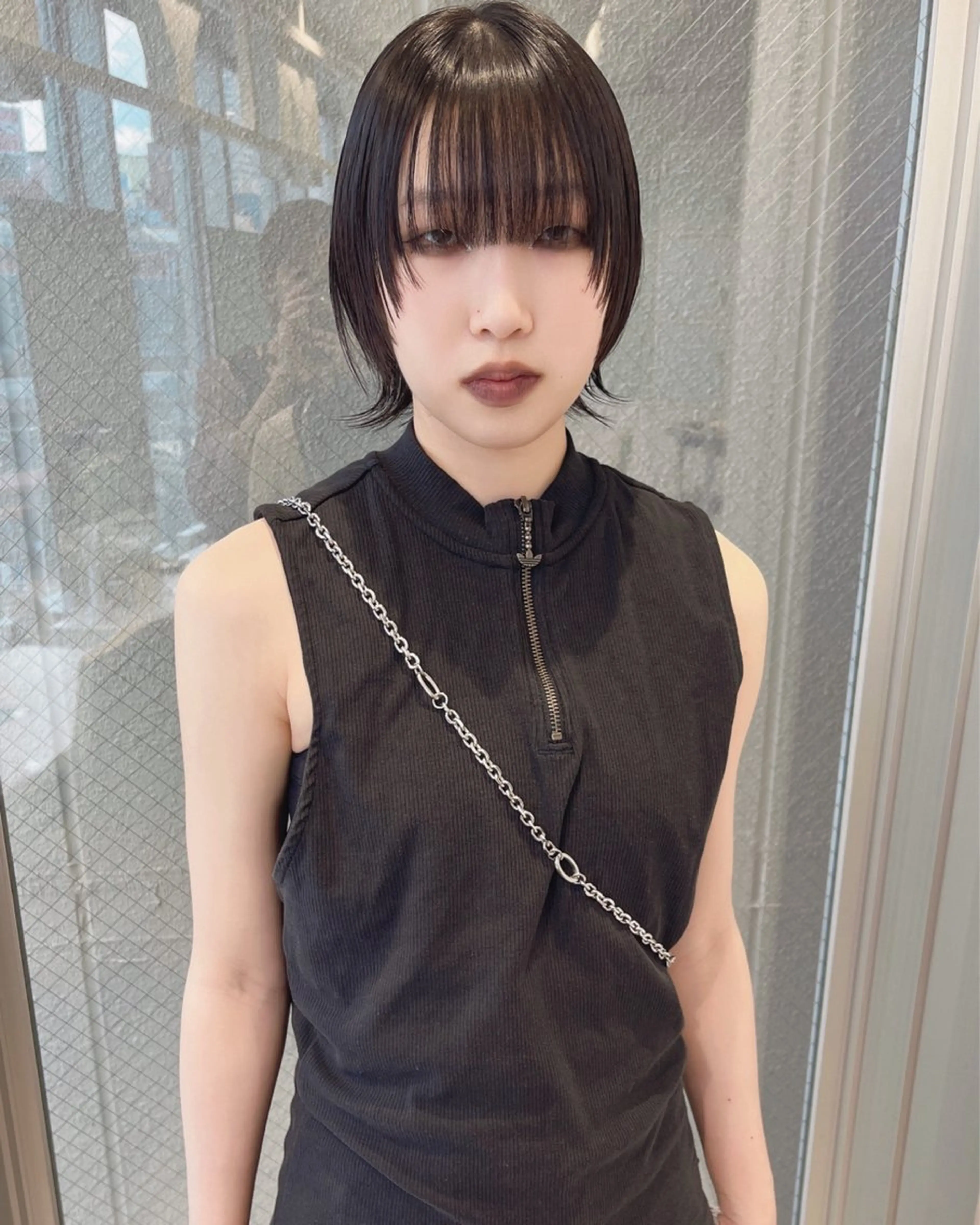 ショート ウルフカット／吉村 桃子のヘアスタイル