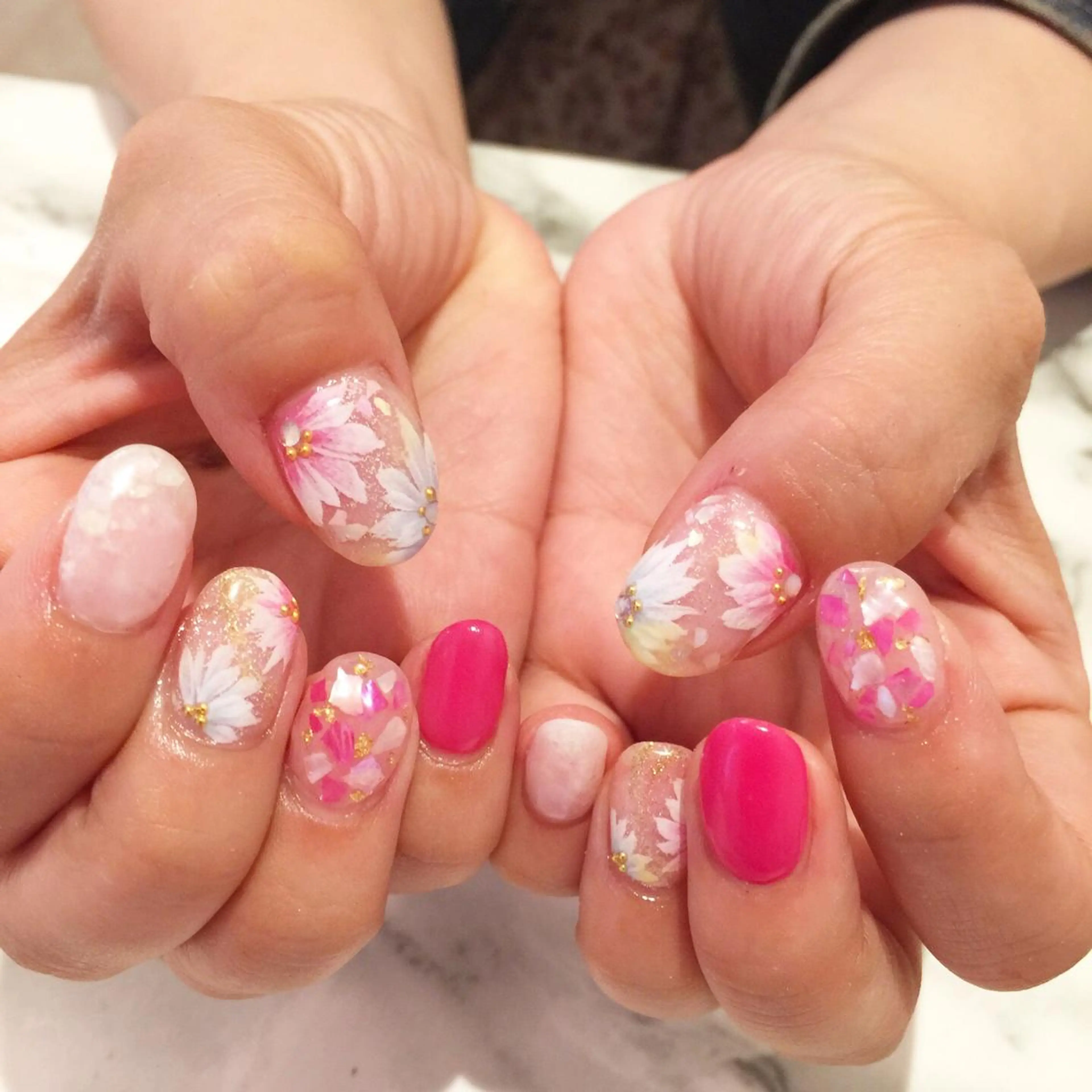 ネイル juedi nail(木曜日のネイル)所属・juedi nail 〜木曜日のネイル〜のネイルデザイン
