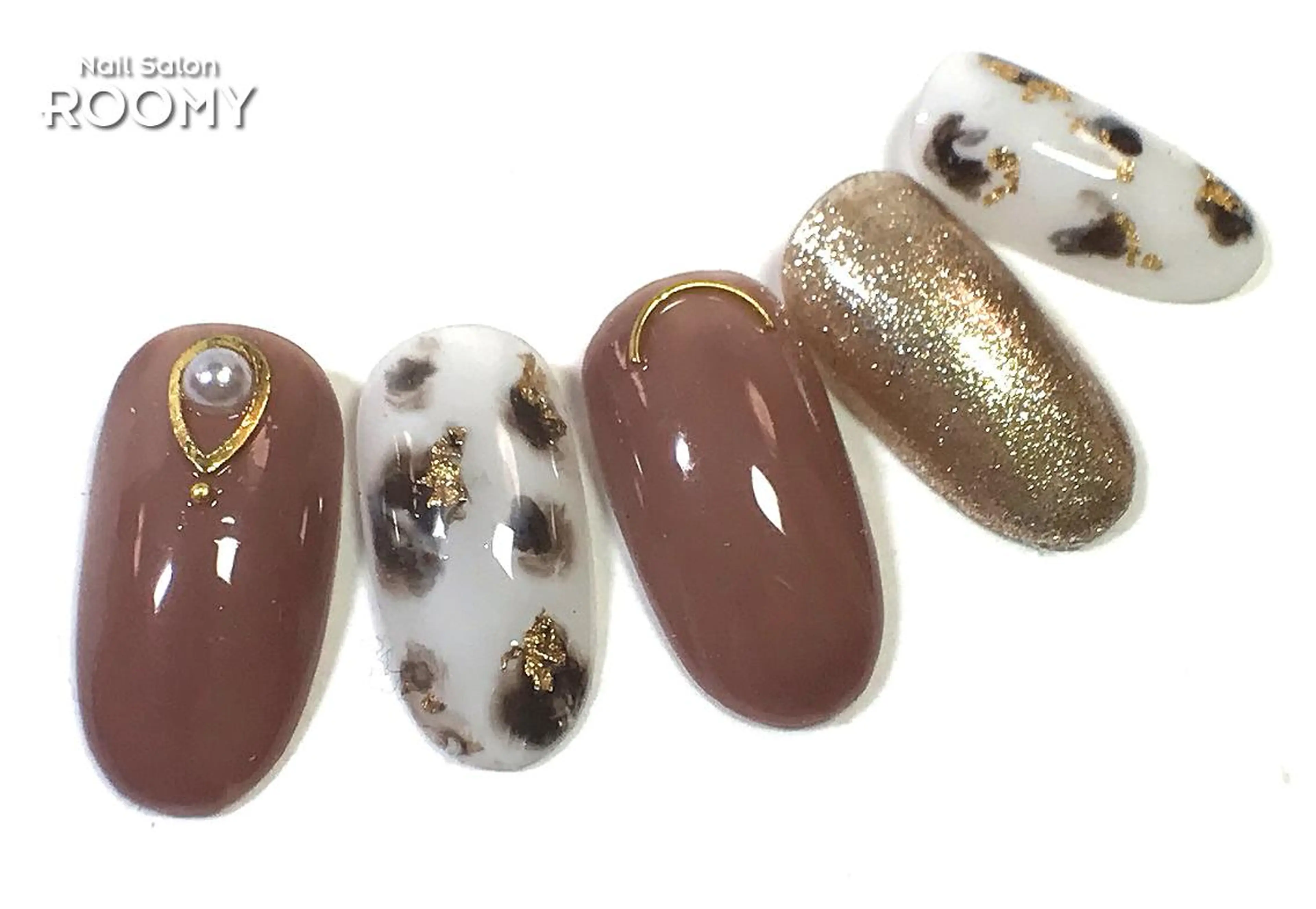 ネイル イワサキ  のネイルデザイン