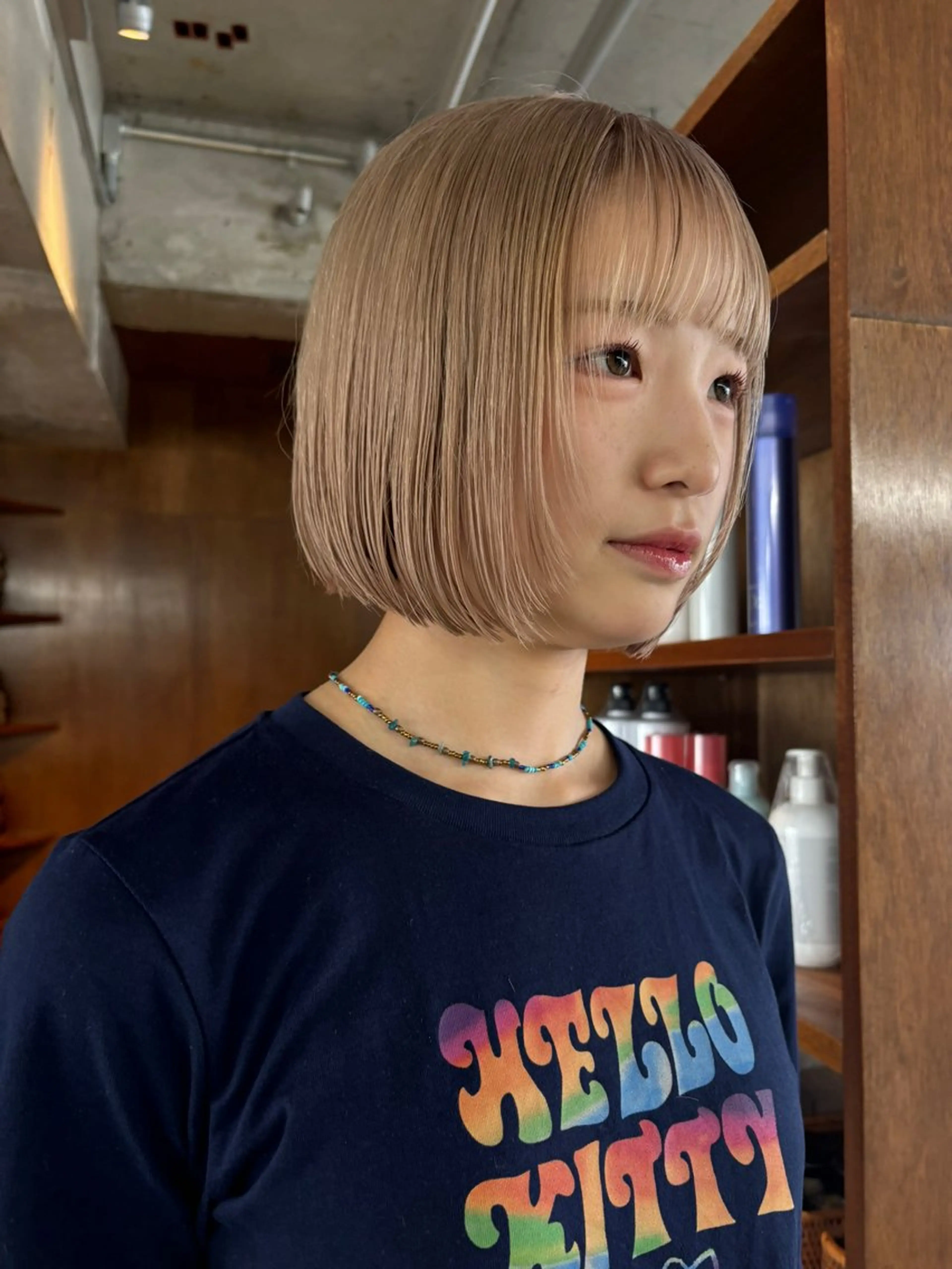 ショート カラー wewe: momoeのヘアスタイル