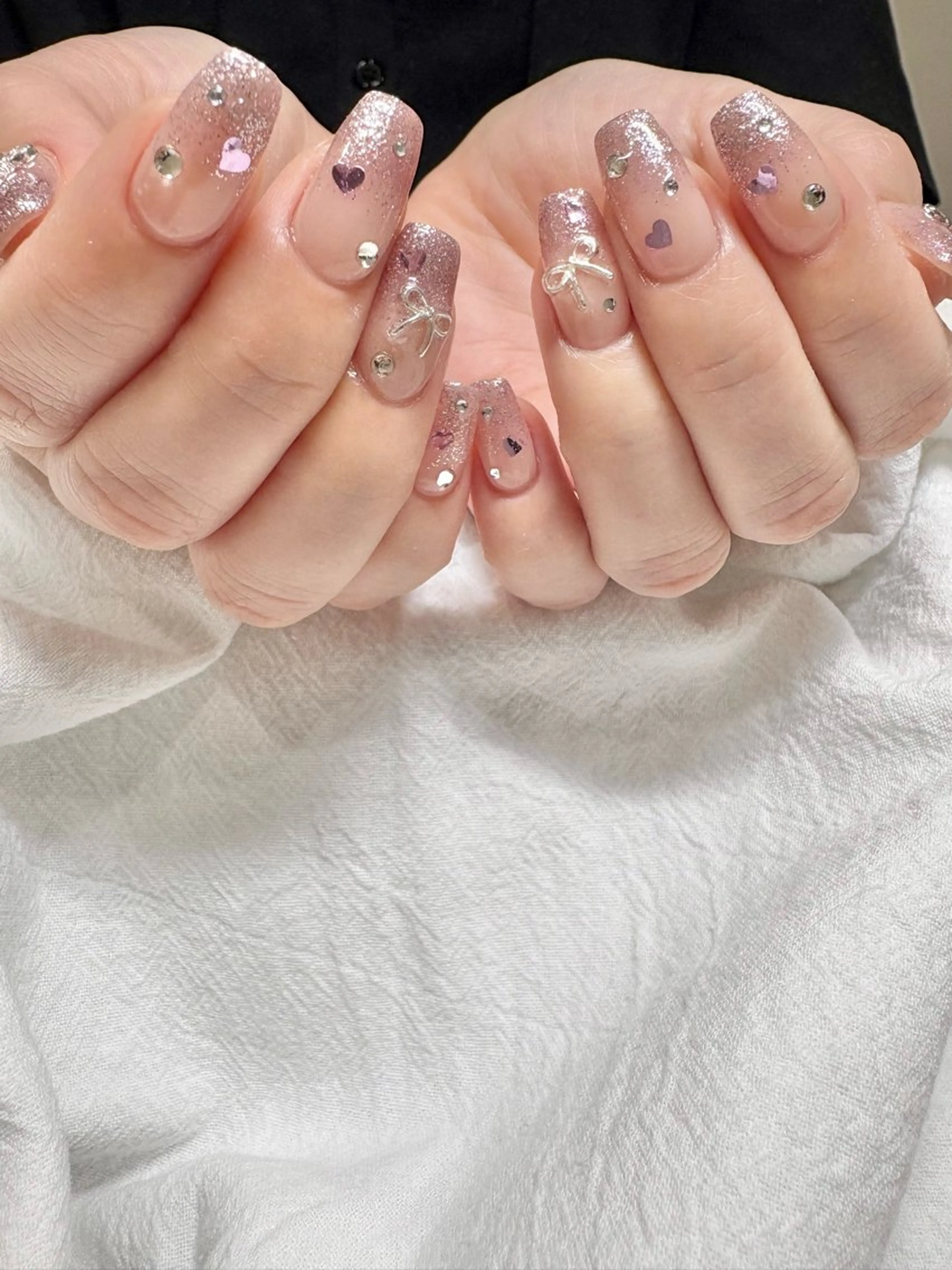 ネイル ガーリー キラキラネイル BeAlletreNail(ビオールエトレ)所属・高野 美土里のネイルデザイン