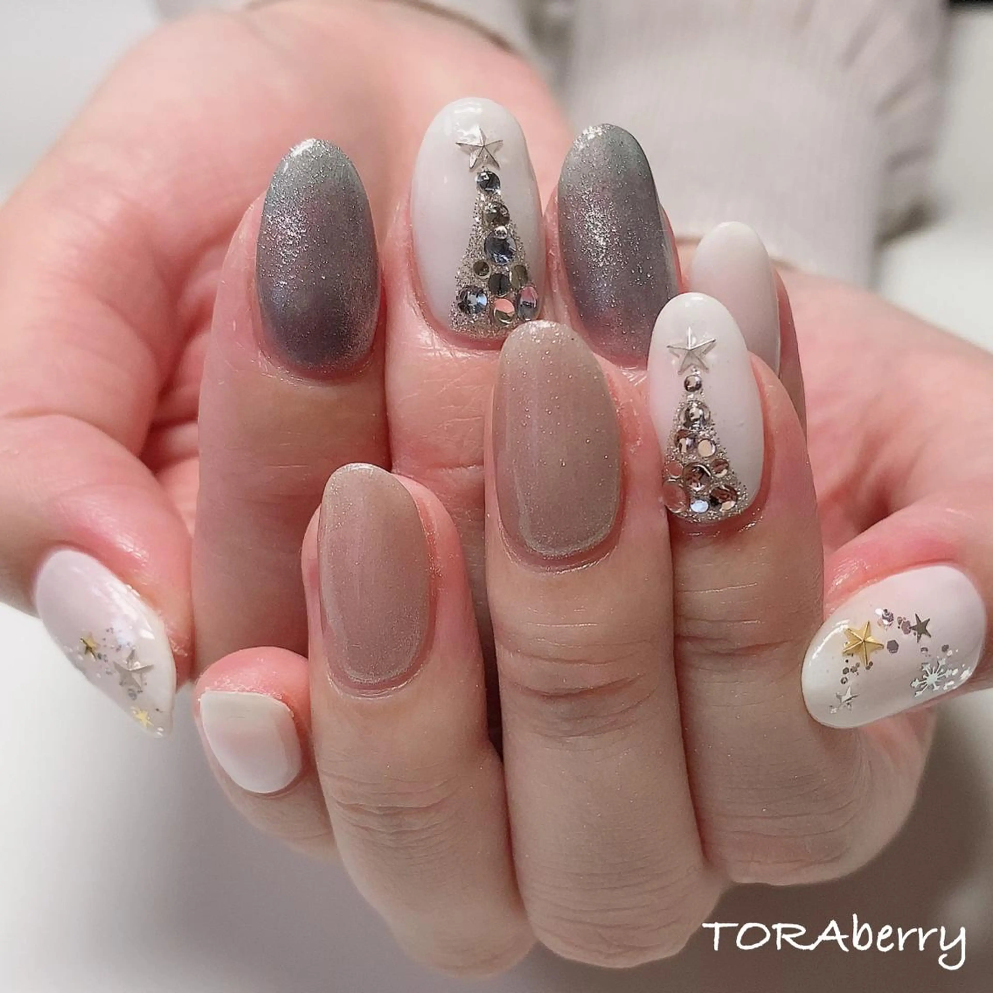 ネイル 冬ネイル クリスマス ハンドネイル ネイリスト なつみのネイルデザイン