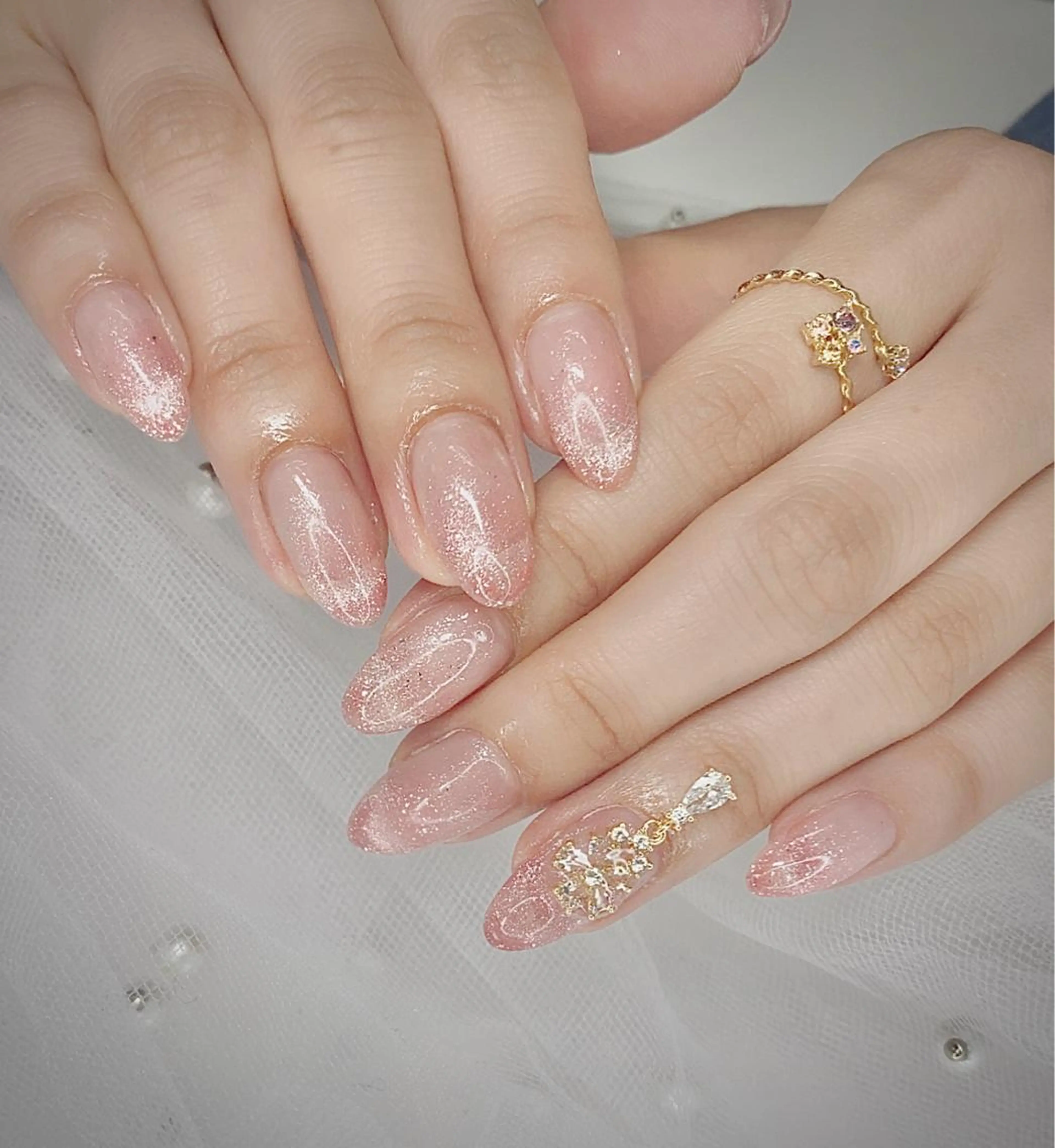 ネイル I-nailロング /ワンホン/キラキラのネイルデザイン