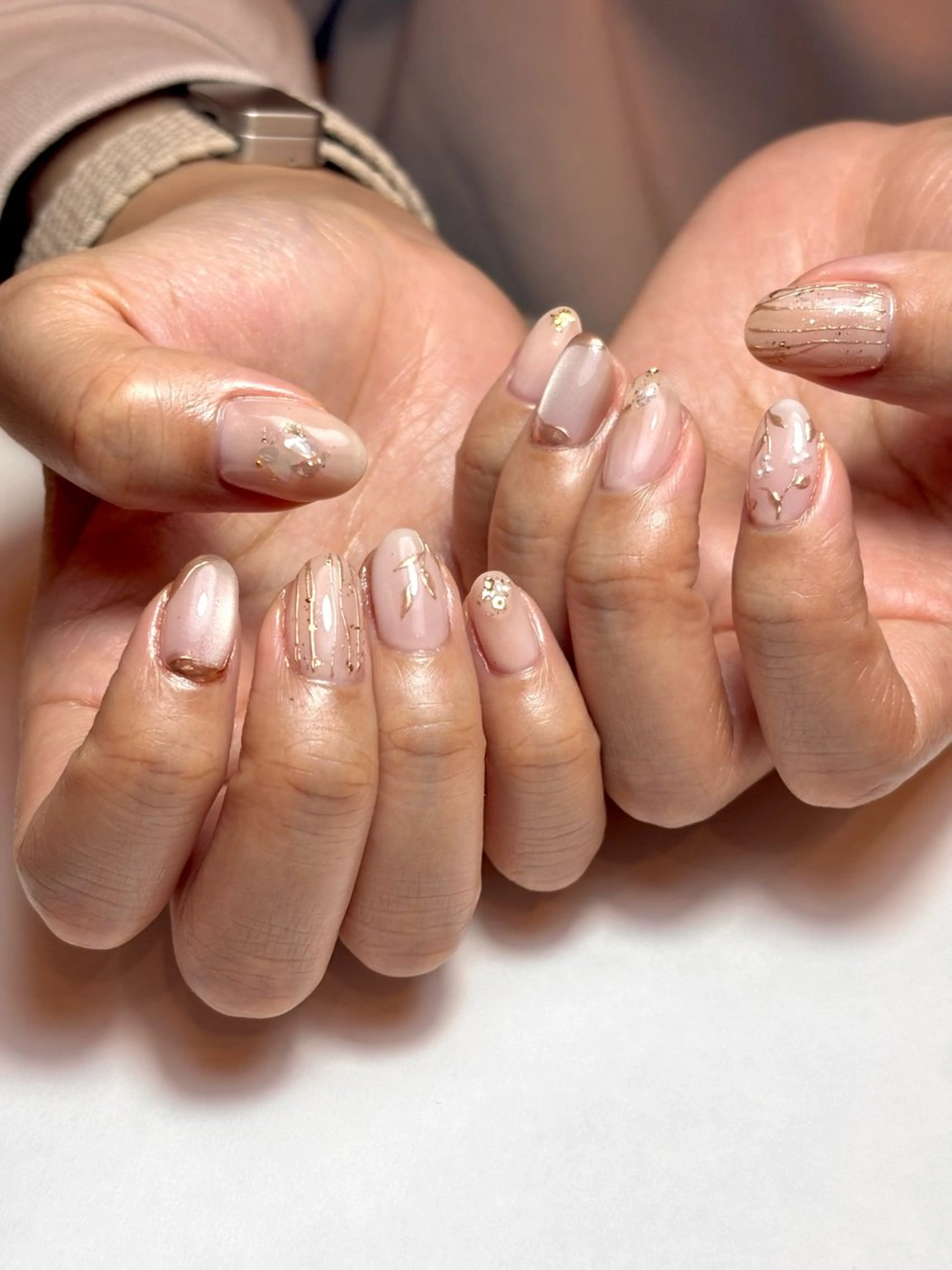 ネイル フットネイル ジェルネイル マグネットネイル ニュアンスネイル ワンカラーネイル ハンドネイル illum hicariのネイルデザイン