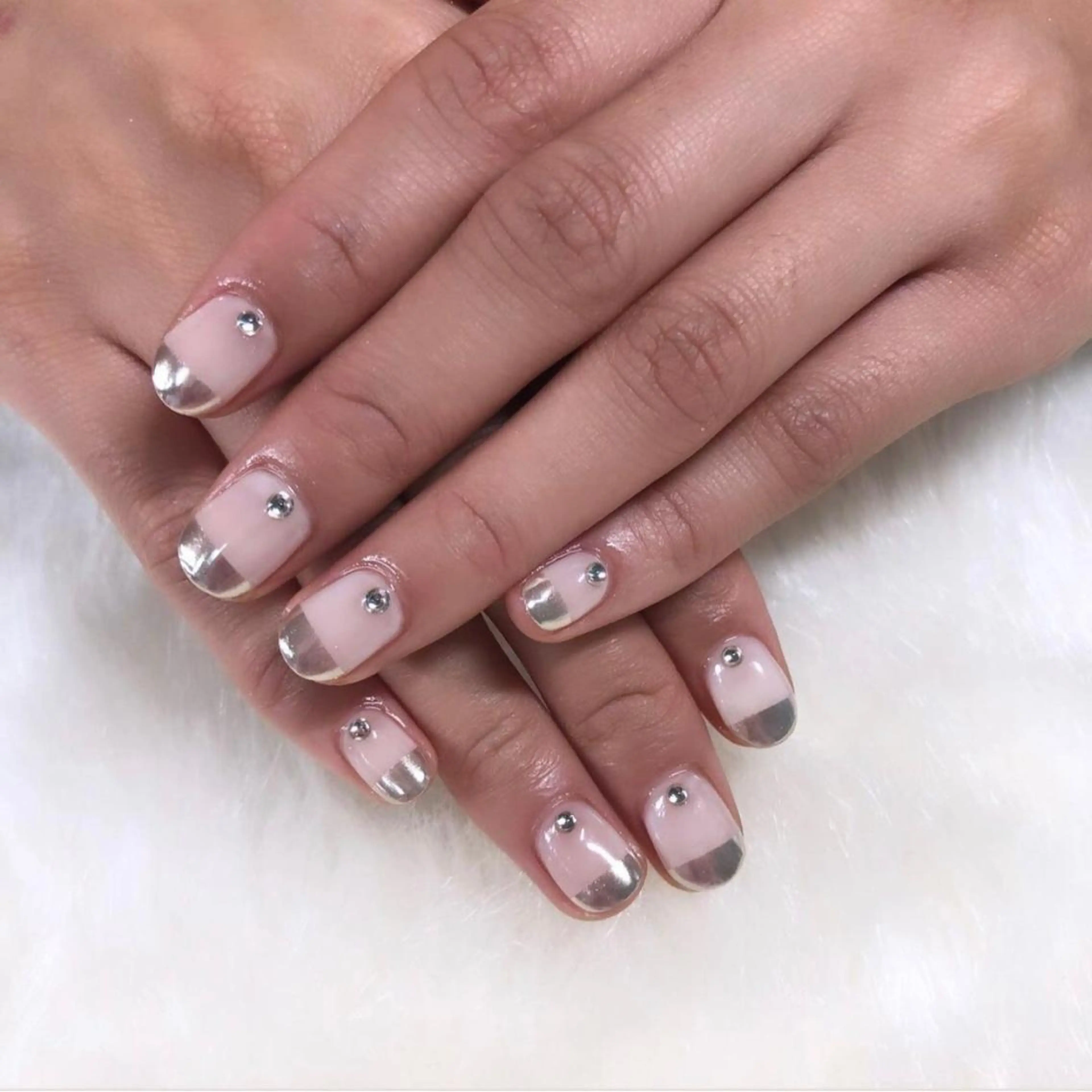 ネイル ハンドネイル フットネイル ハンドケア Nes.Nail所属・Miyagi Asamiのネイルデザイン