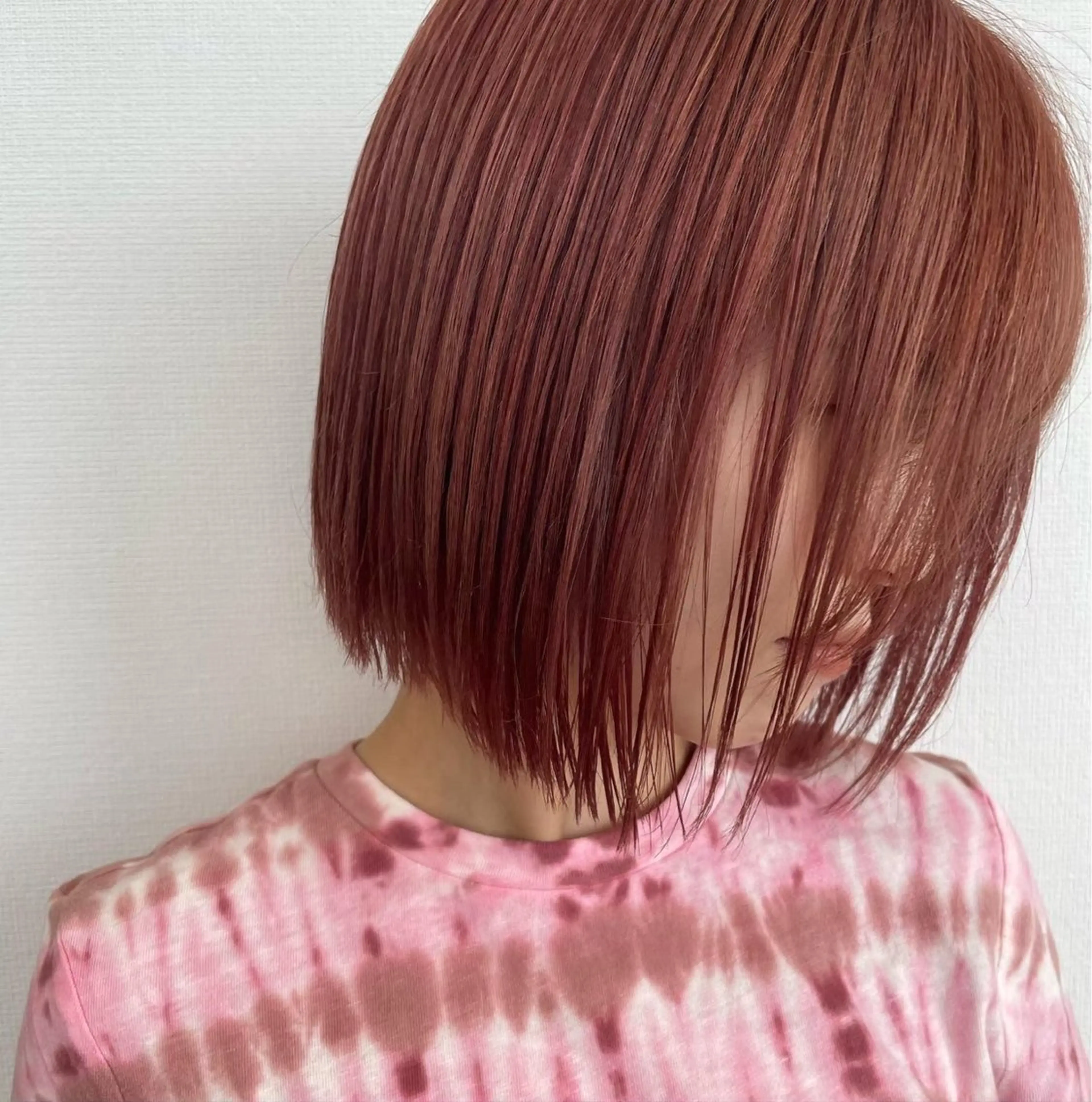 ミディアム カラー ピンクカラー レッドカラー SHOEI 【nero】のヘアスタイル