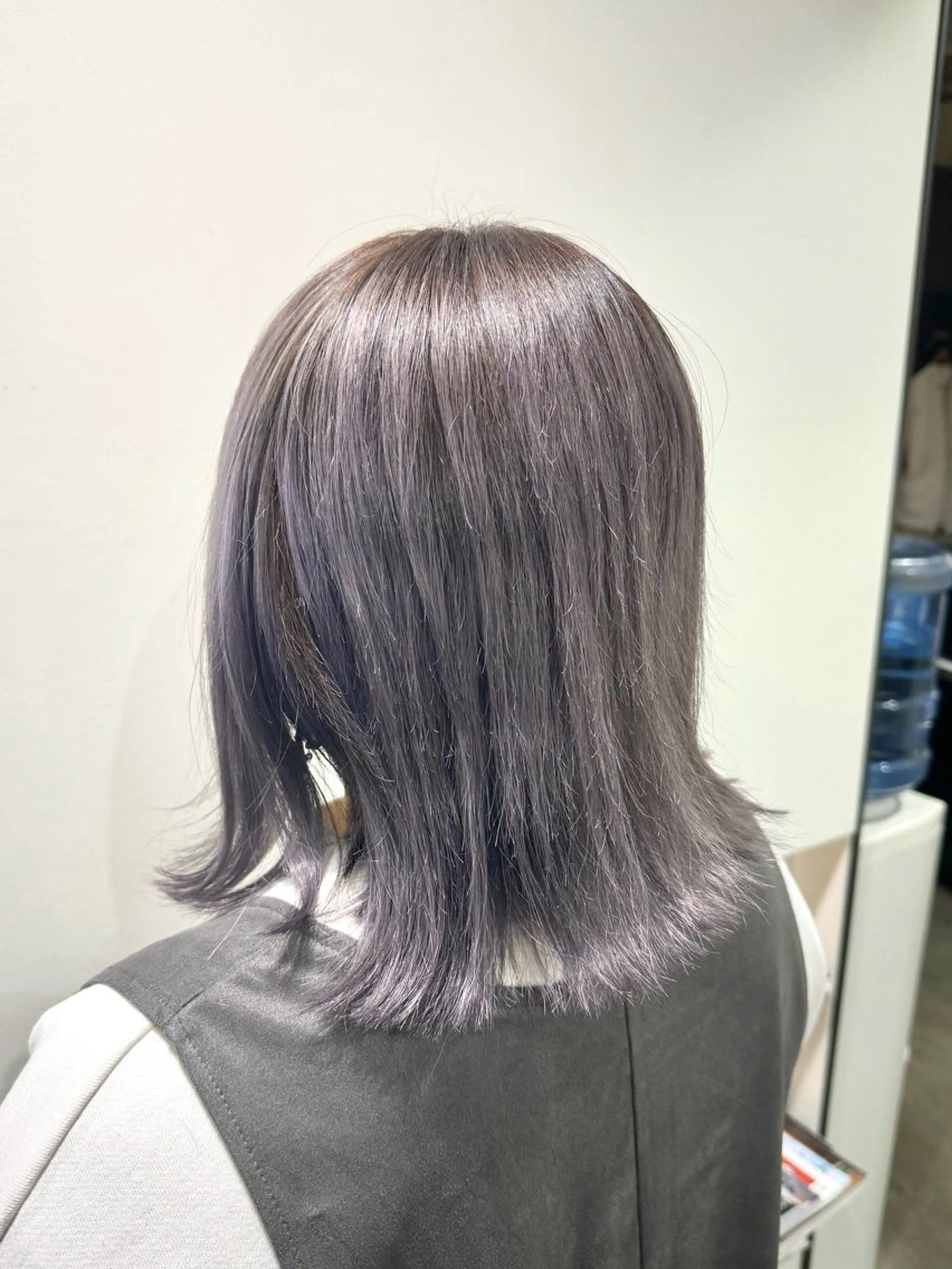 ミディアム タツキ／レイヤー／ パーマ／艶カラーのヘアスタイル