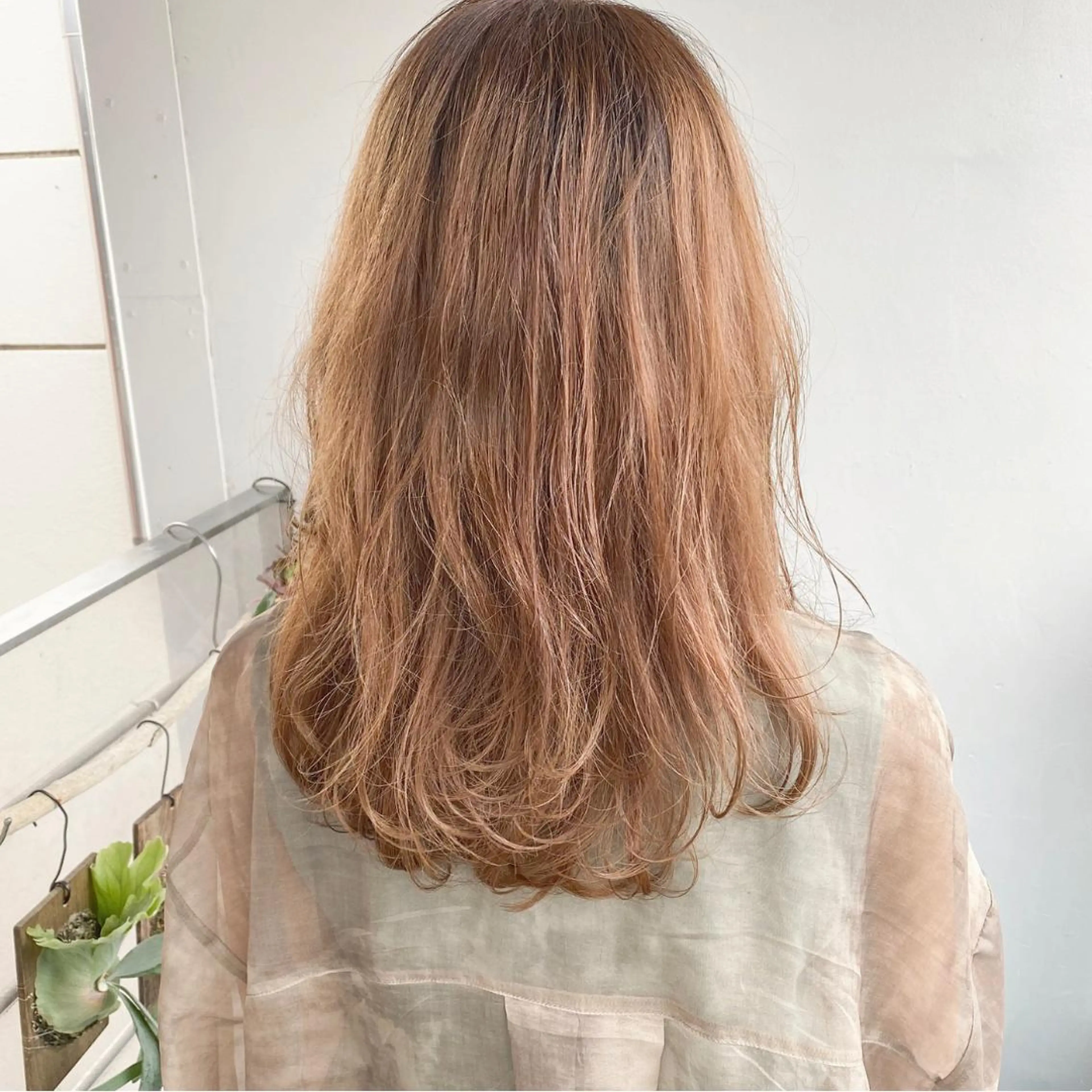 ミディアム ヘアカラー トリートメント 中屋恵美🎨 Designカラーのヘアスタイル
